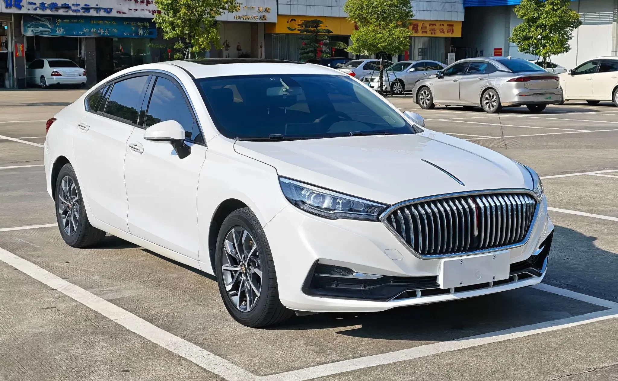 Hongqi H5 classic