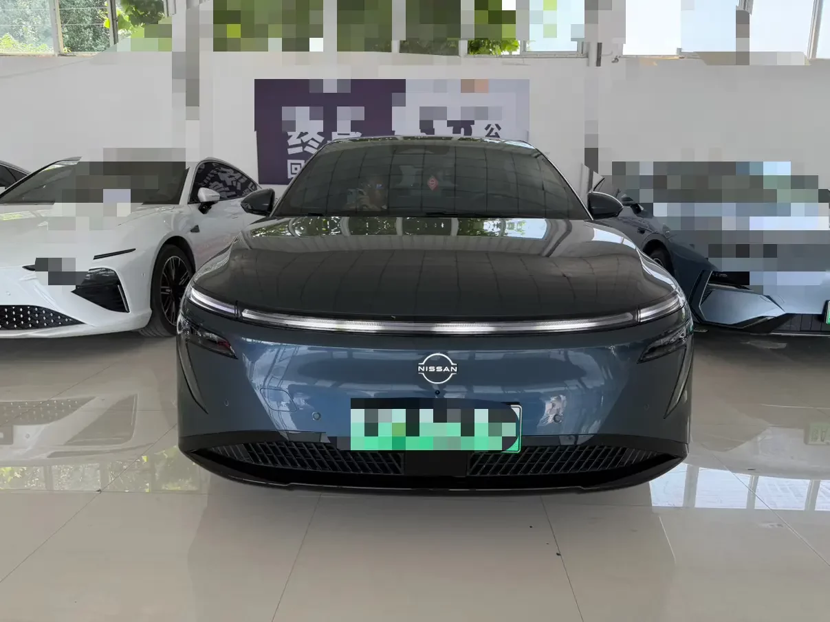 Nissan N7  из Китая