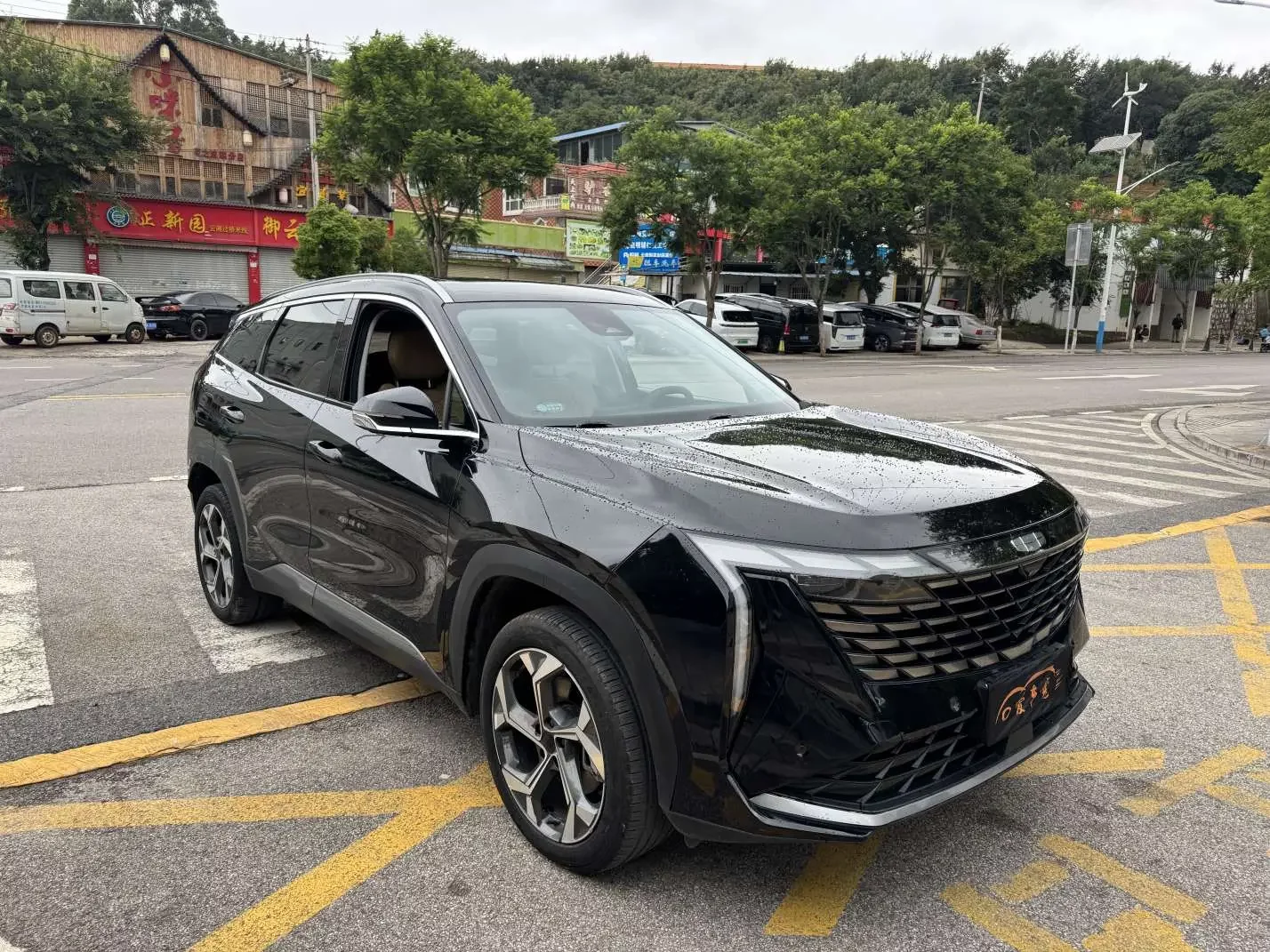 Geely Atlas L