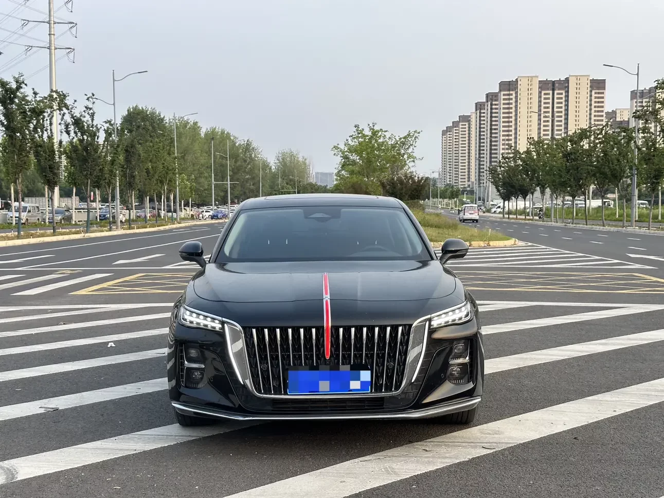 Hongqi H5
