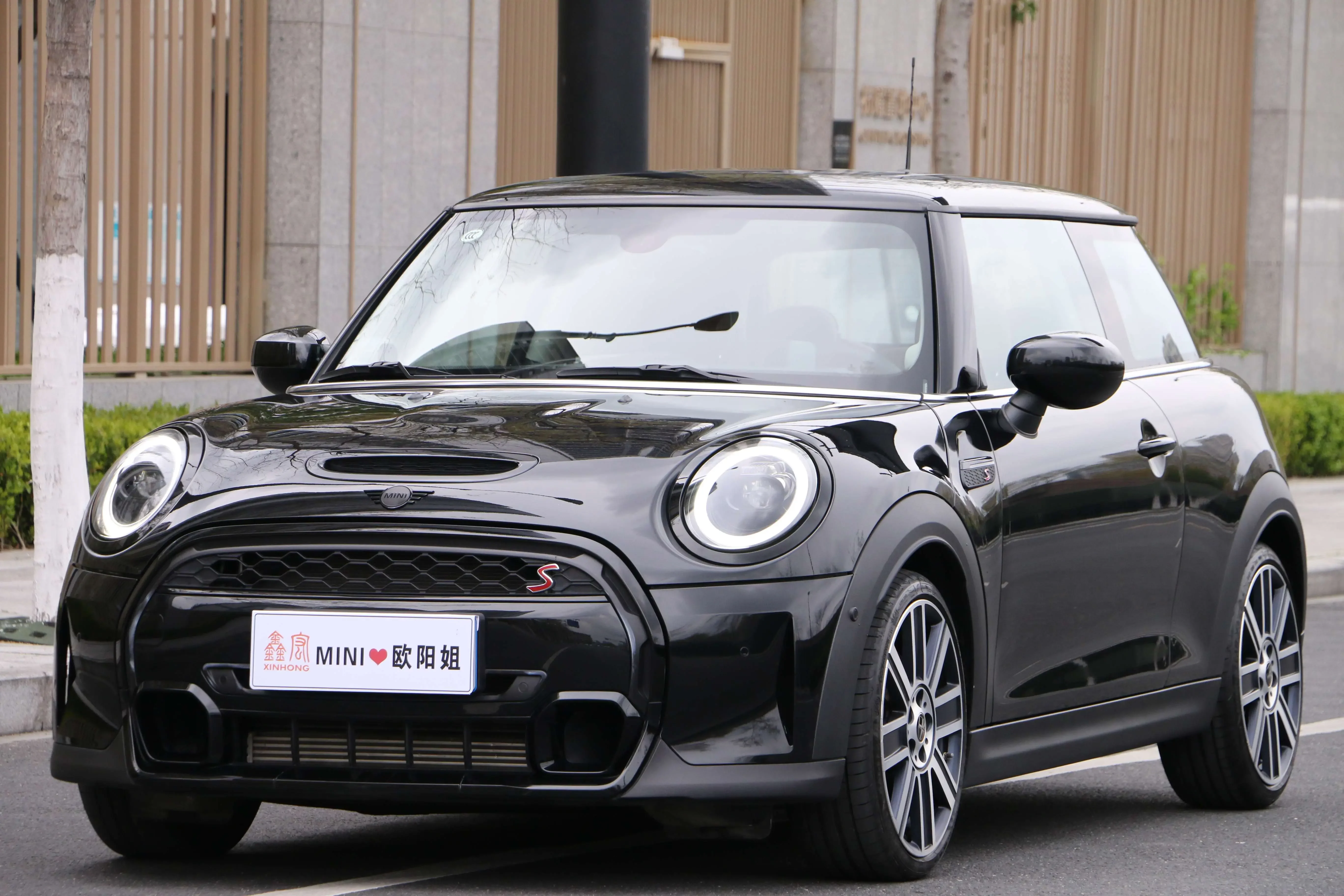 MINI 