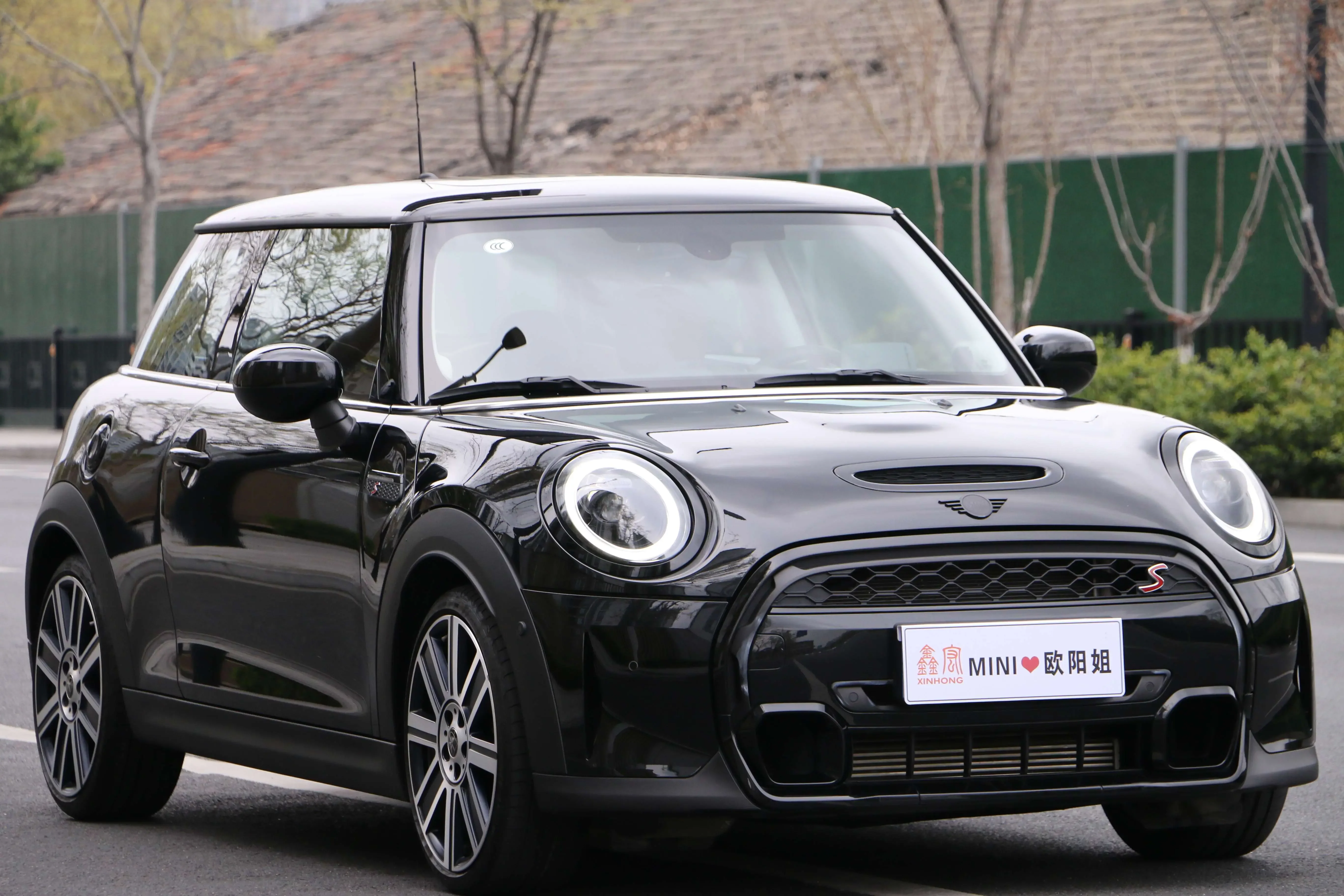 MINI 
