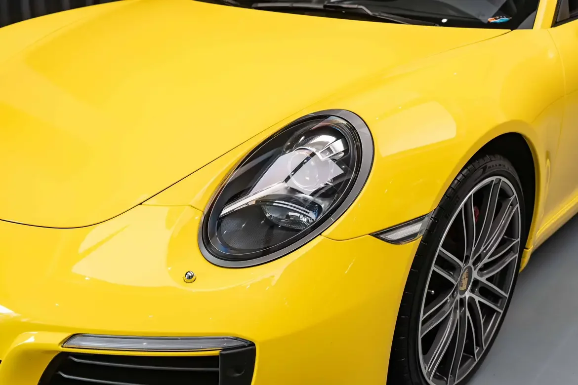 Porsche 911