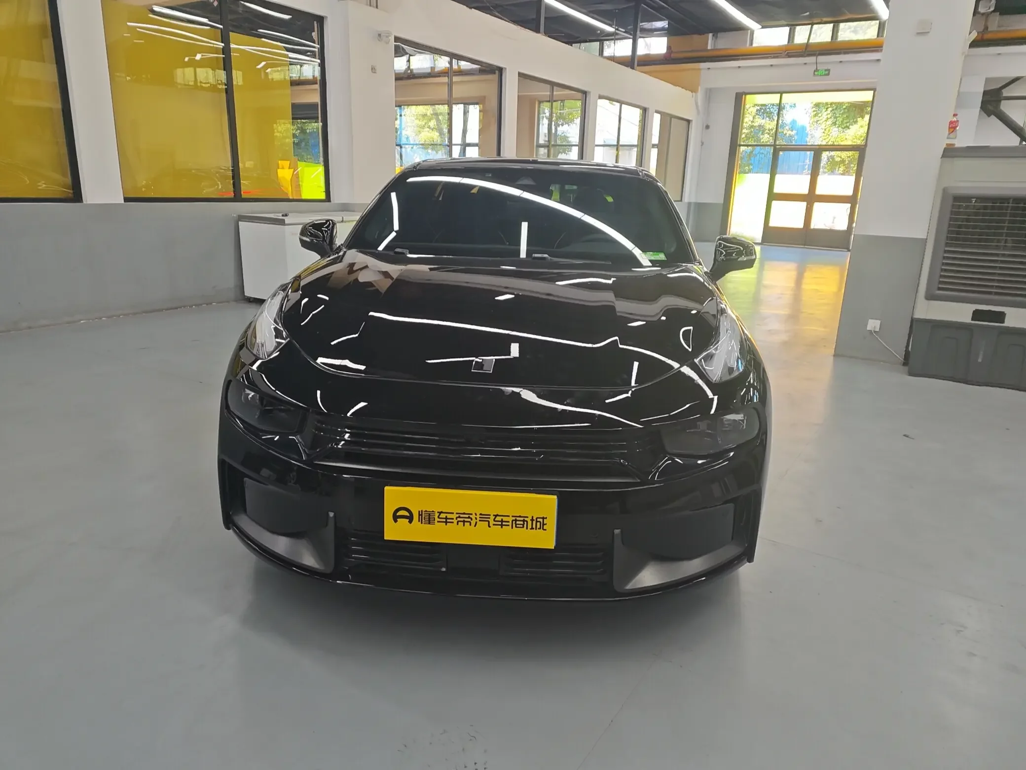 Lynk & Co 03