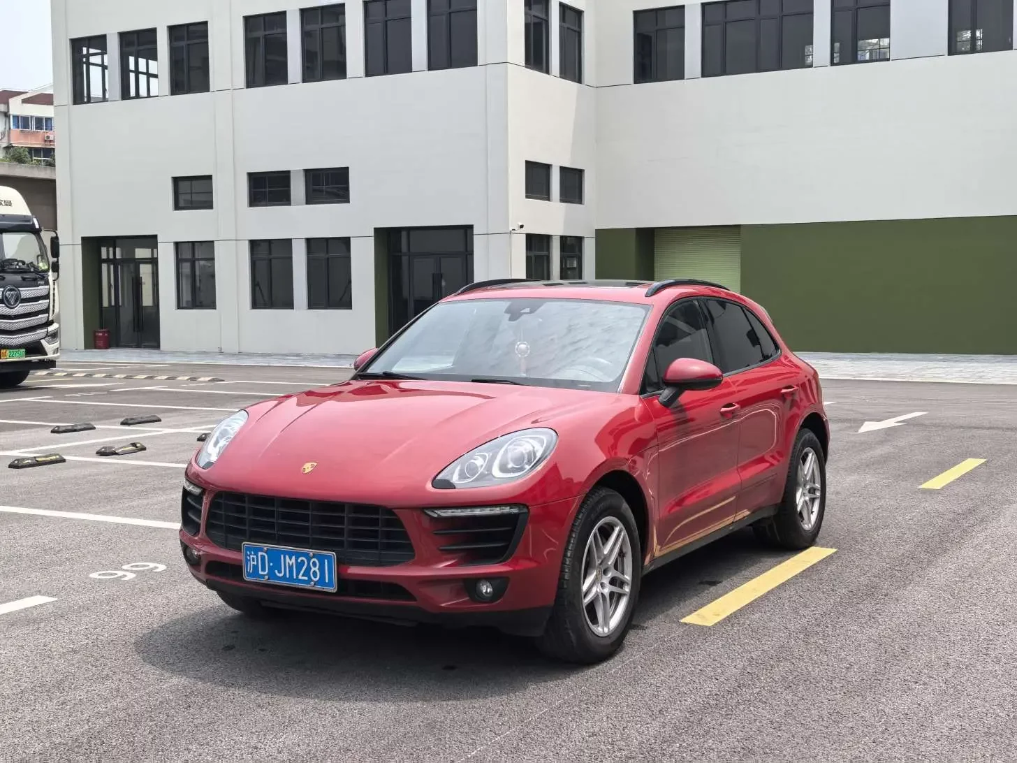 Porsche Macan  из Китая