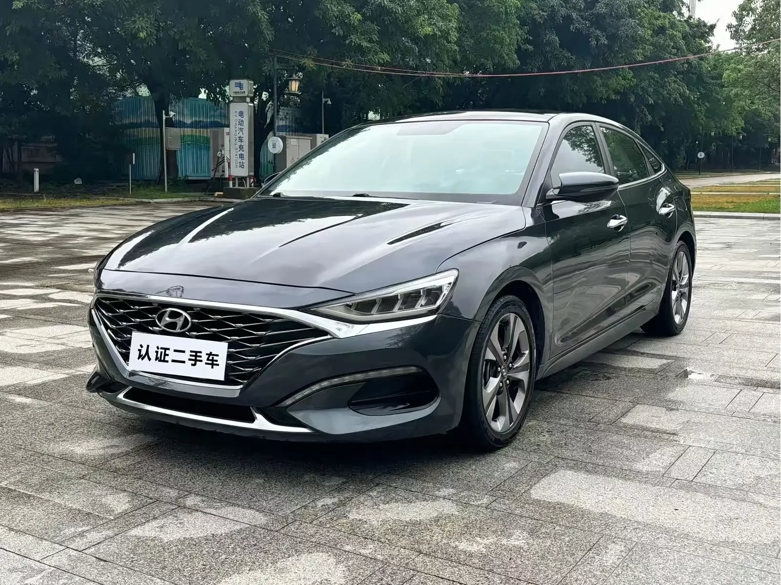 Hyundai Lafesta