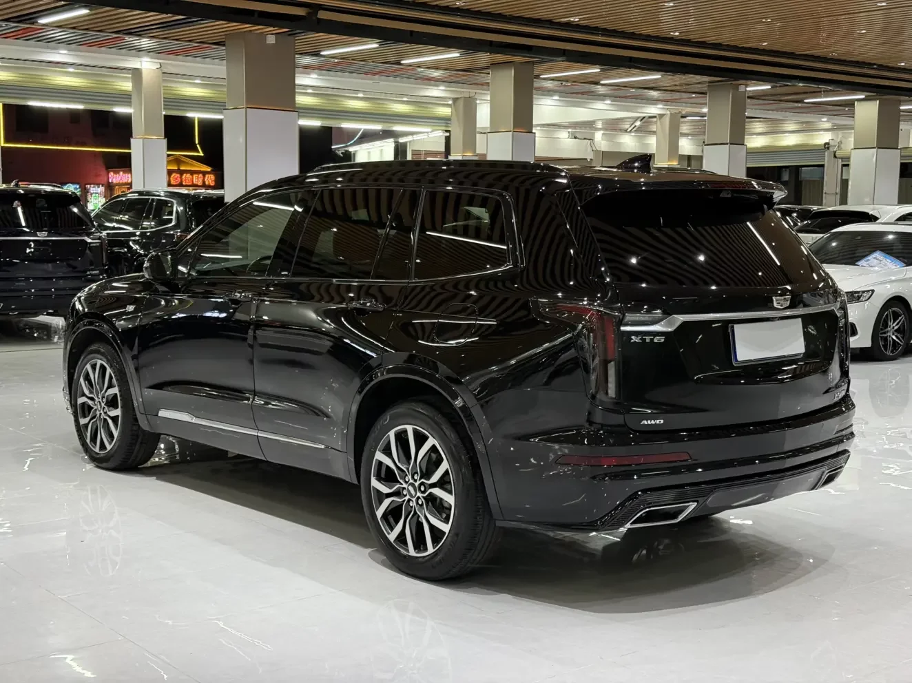 Cadillac XT6