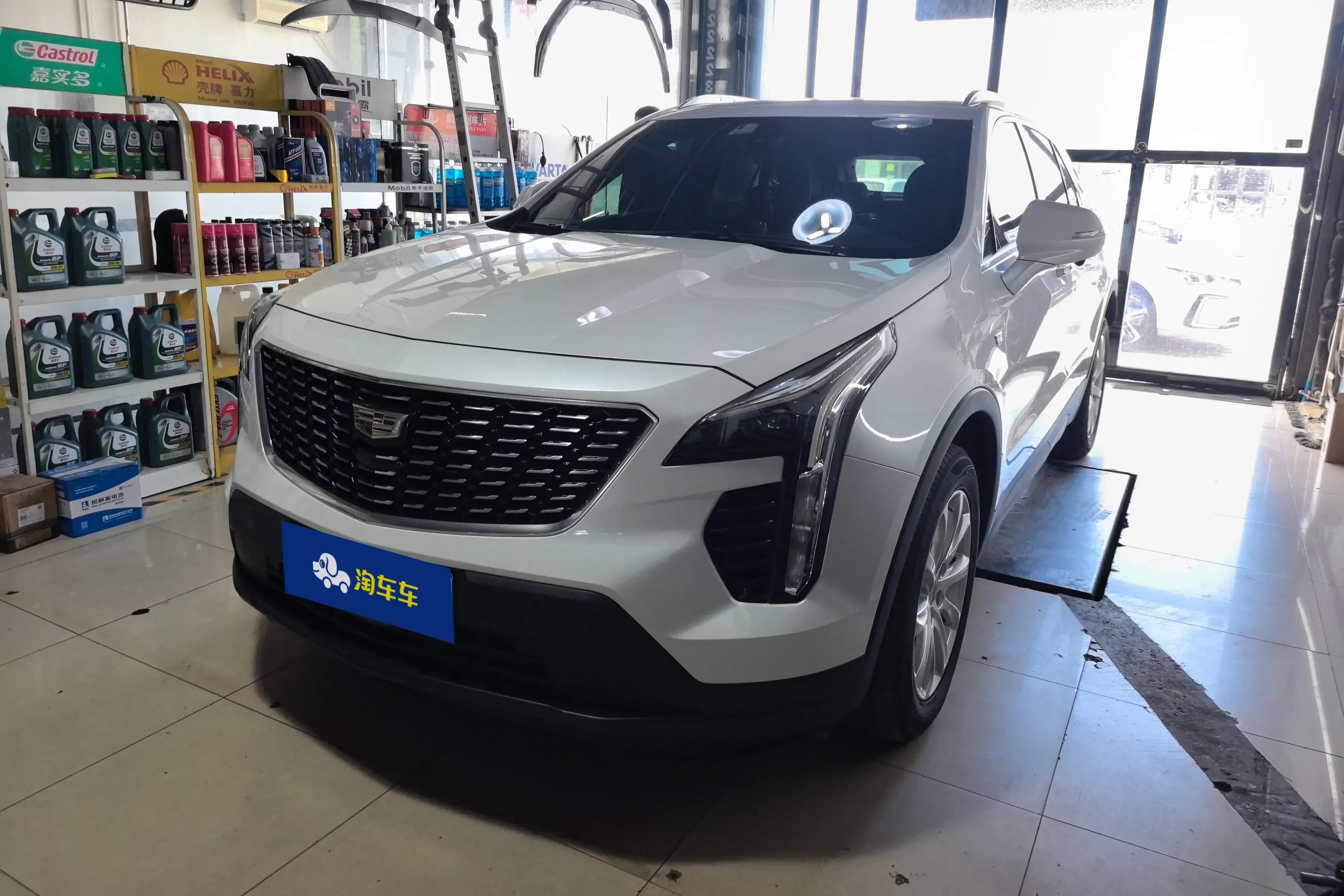 Cadillac XT4