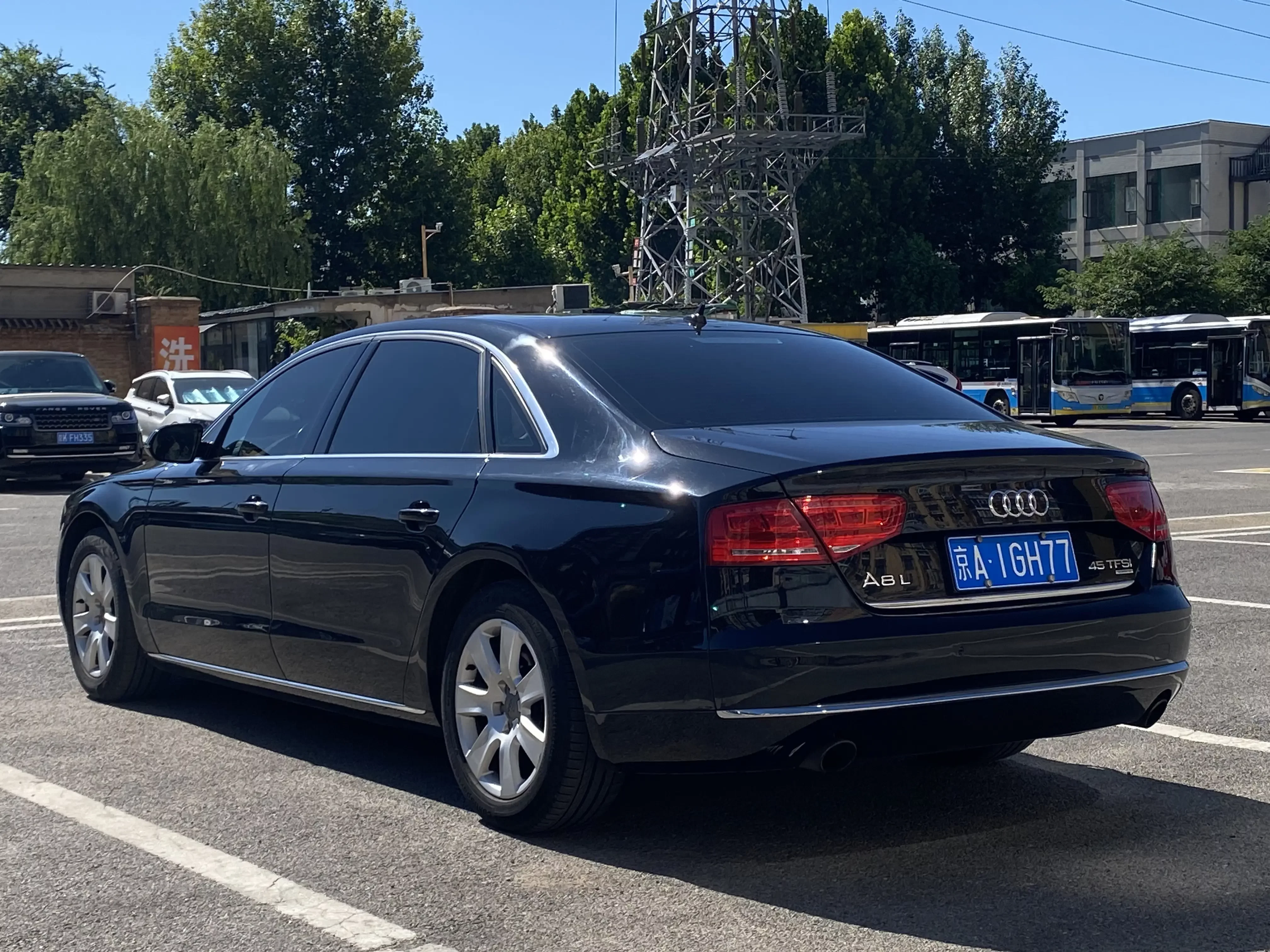 Audi A8