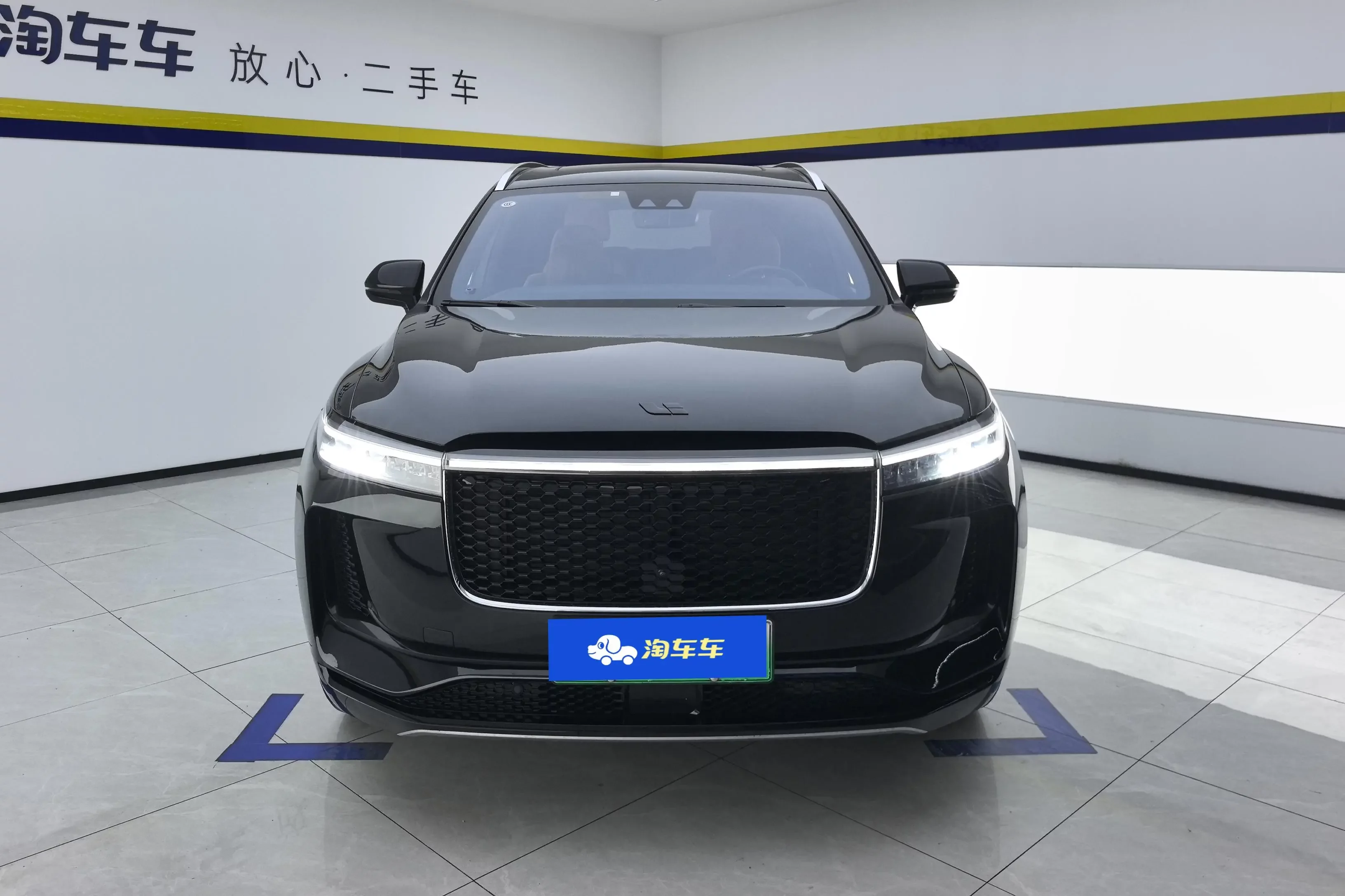 Li ONE (Ideal ONE)  из Китая