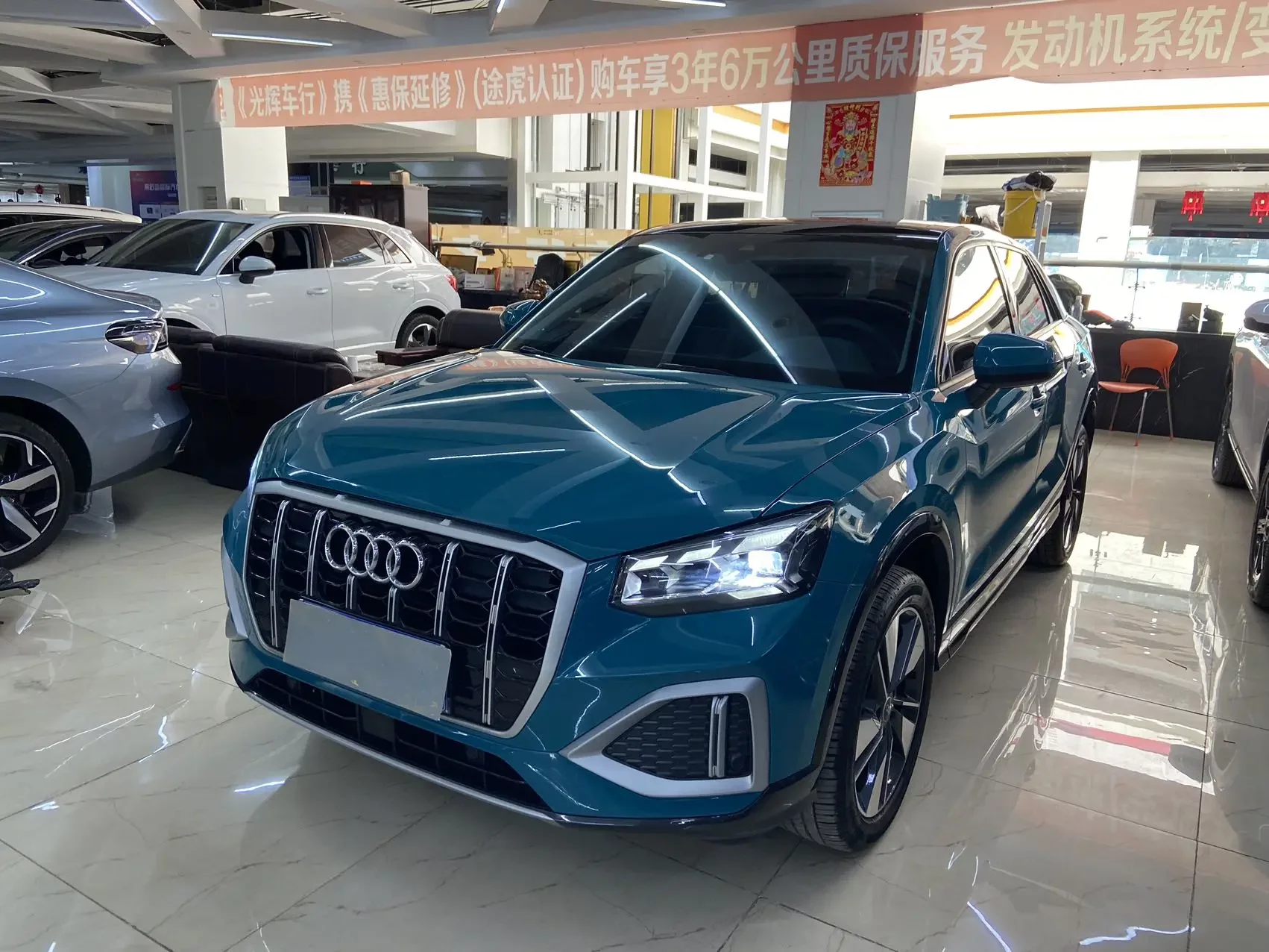 Audi Q2L