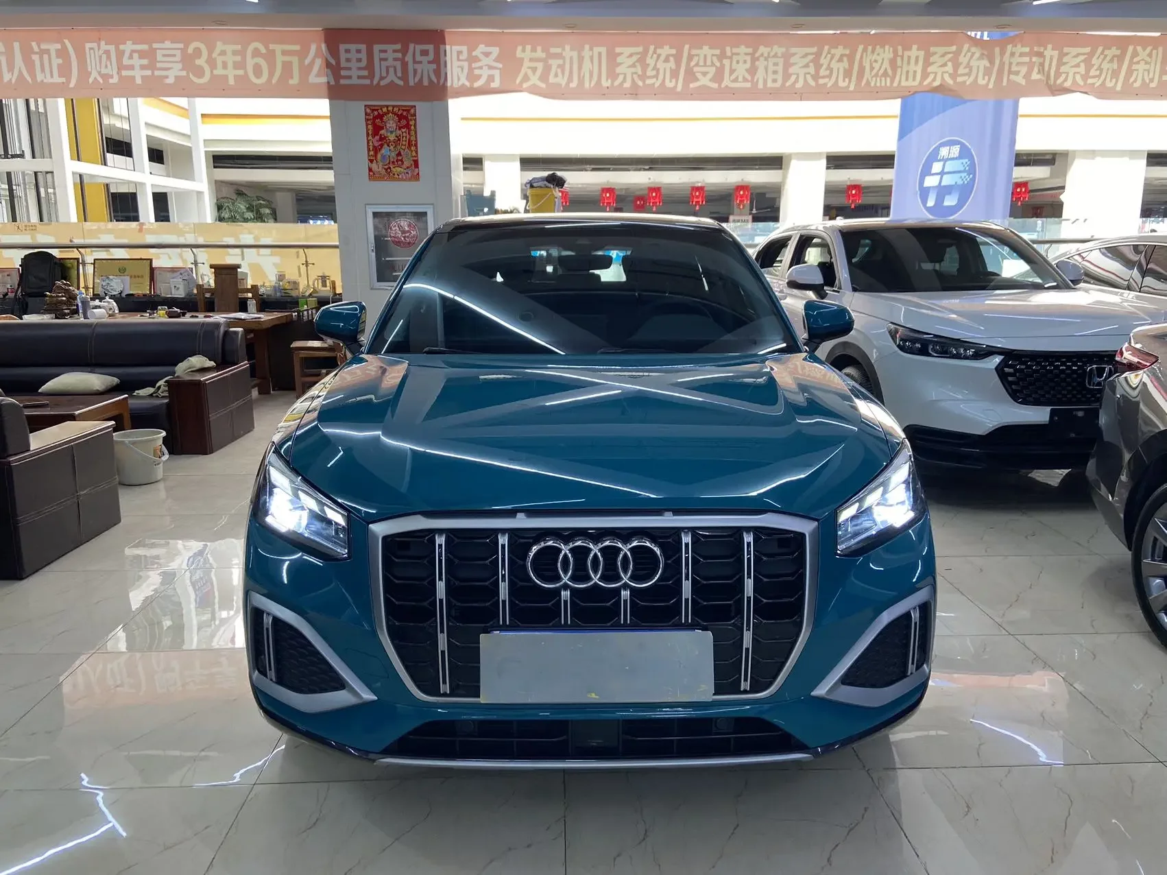 Audi Q2L