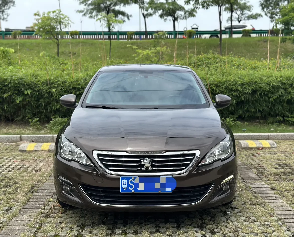 Peugeot 408