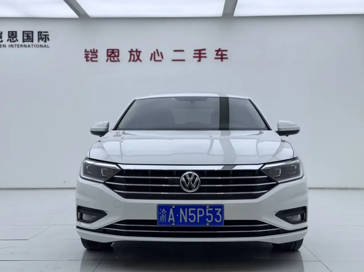 Volkswagen Sagitar