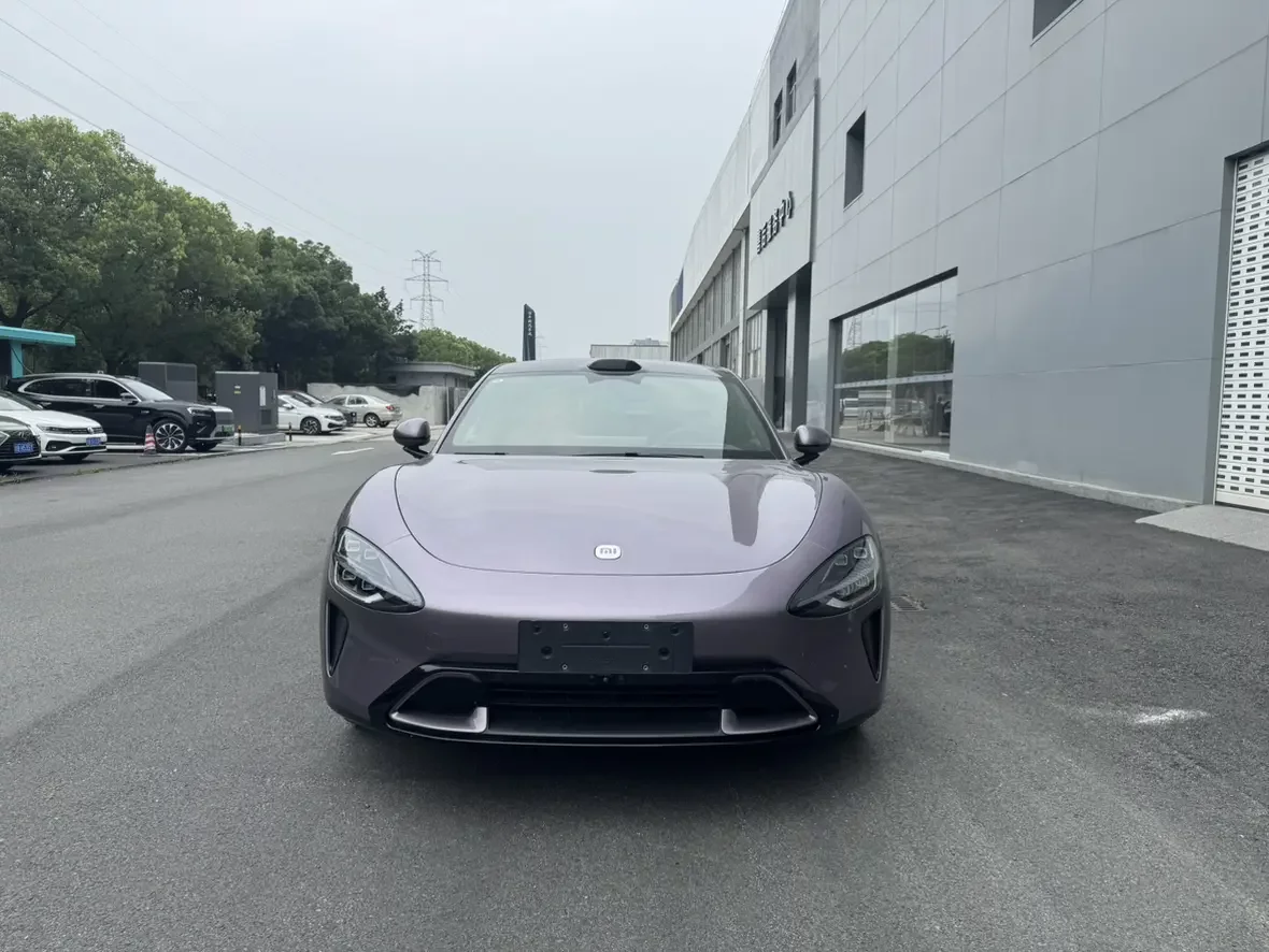 Xiaomi car Xiaomi SU7  из Китая