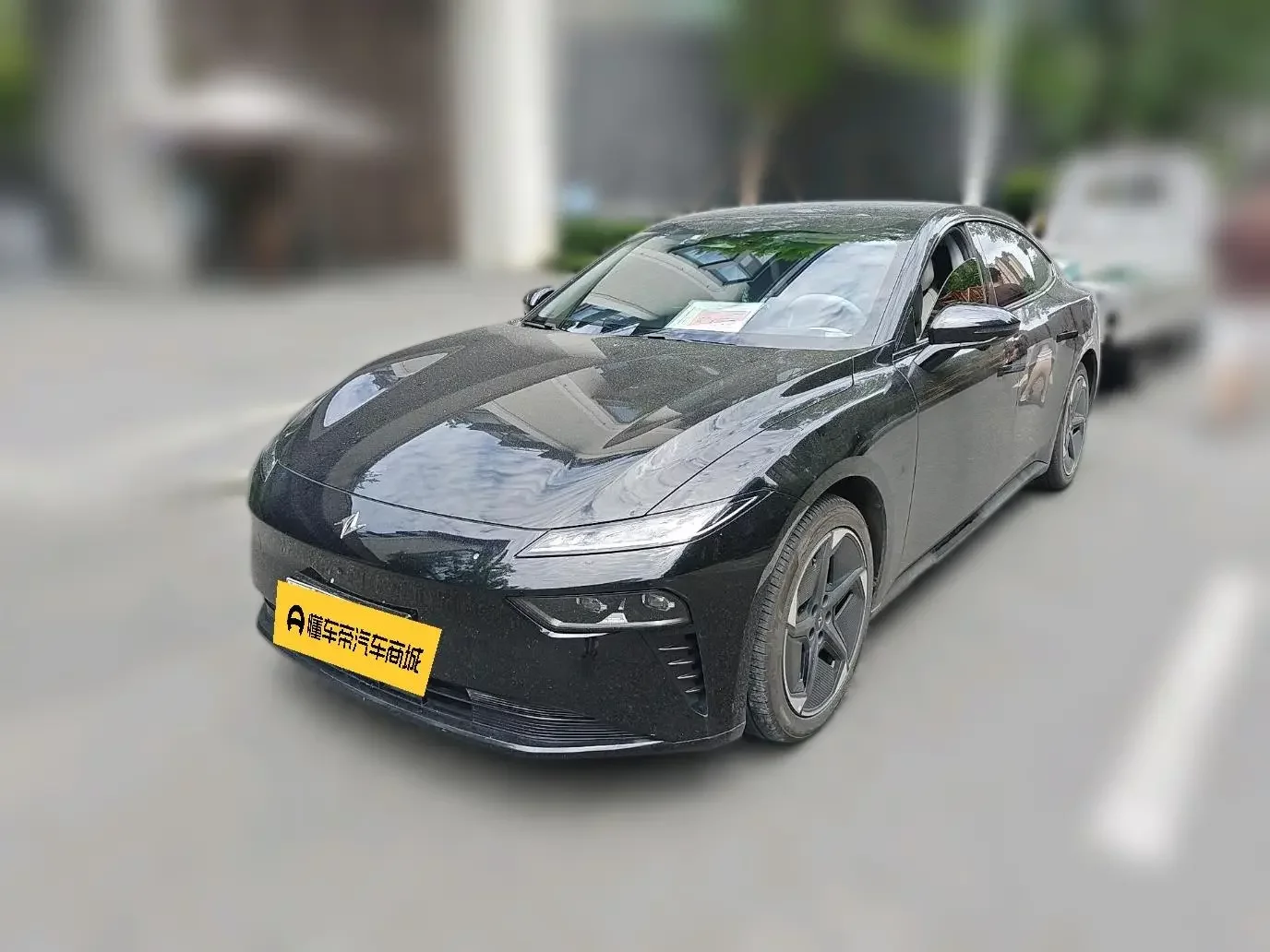 Dongfeng Yipai 007  из Китая