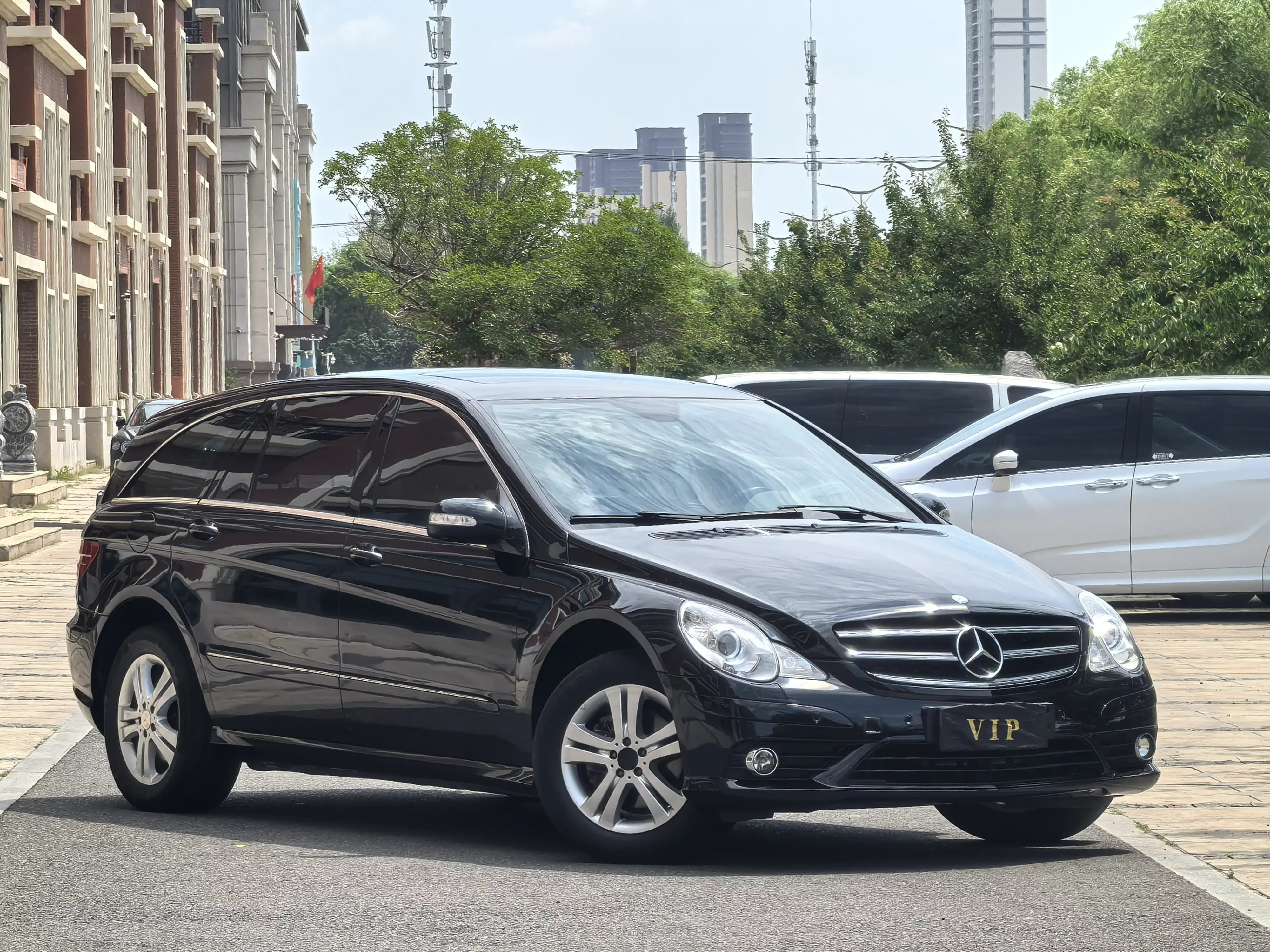 Mercedes-Benz R-Class