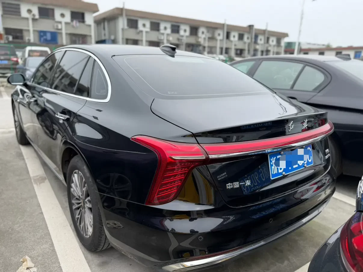 Hongqi H5
