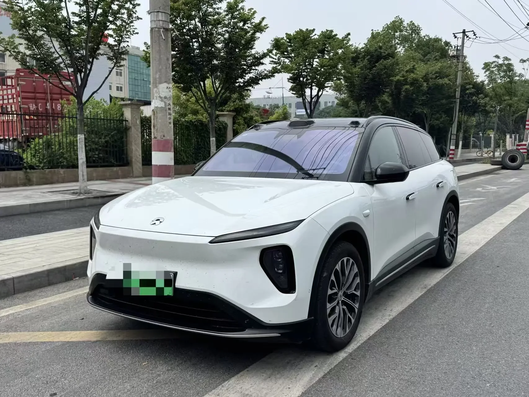 NIO ES6