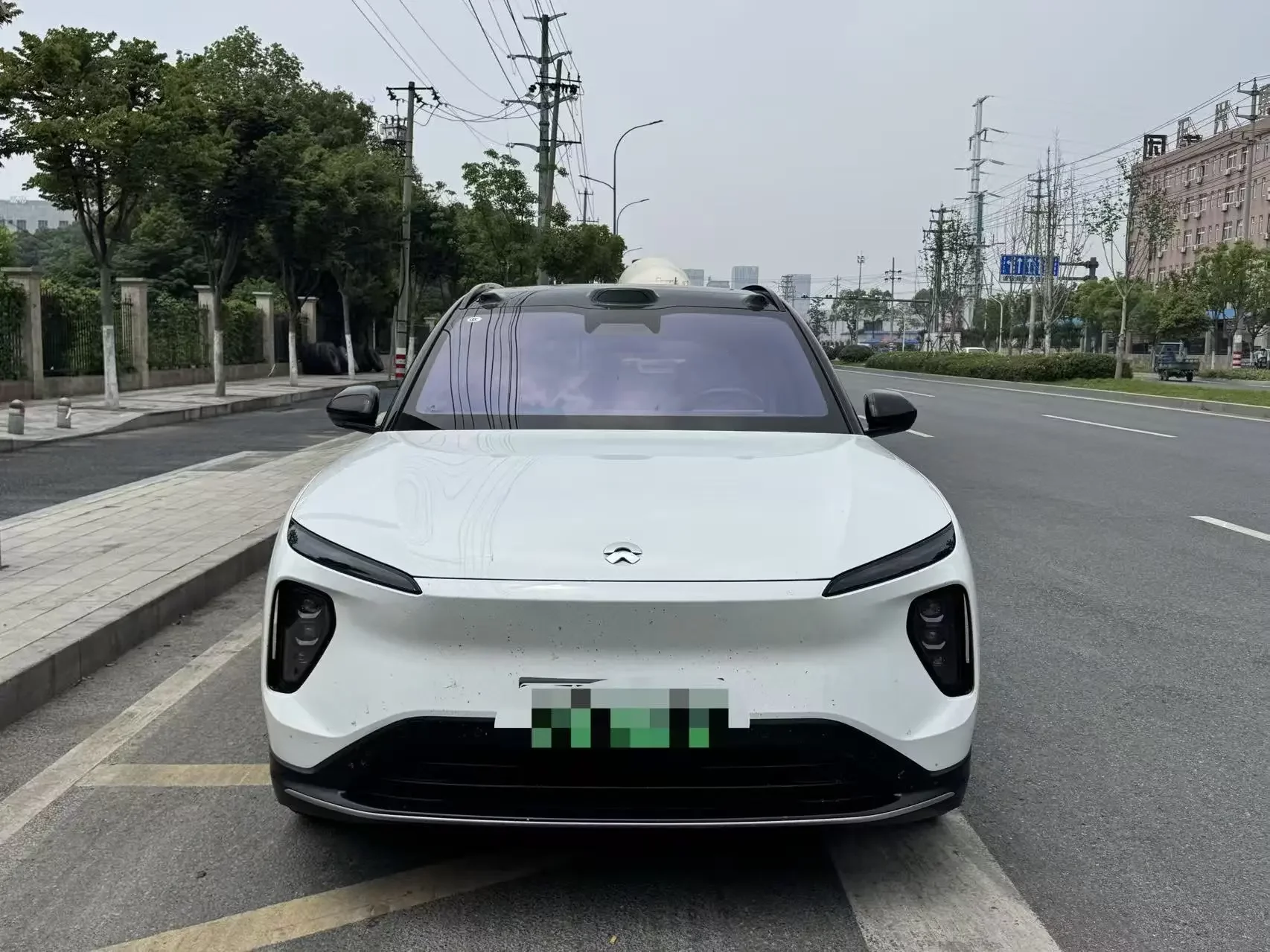 NIO ES6
