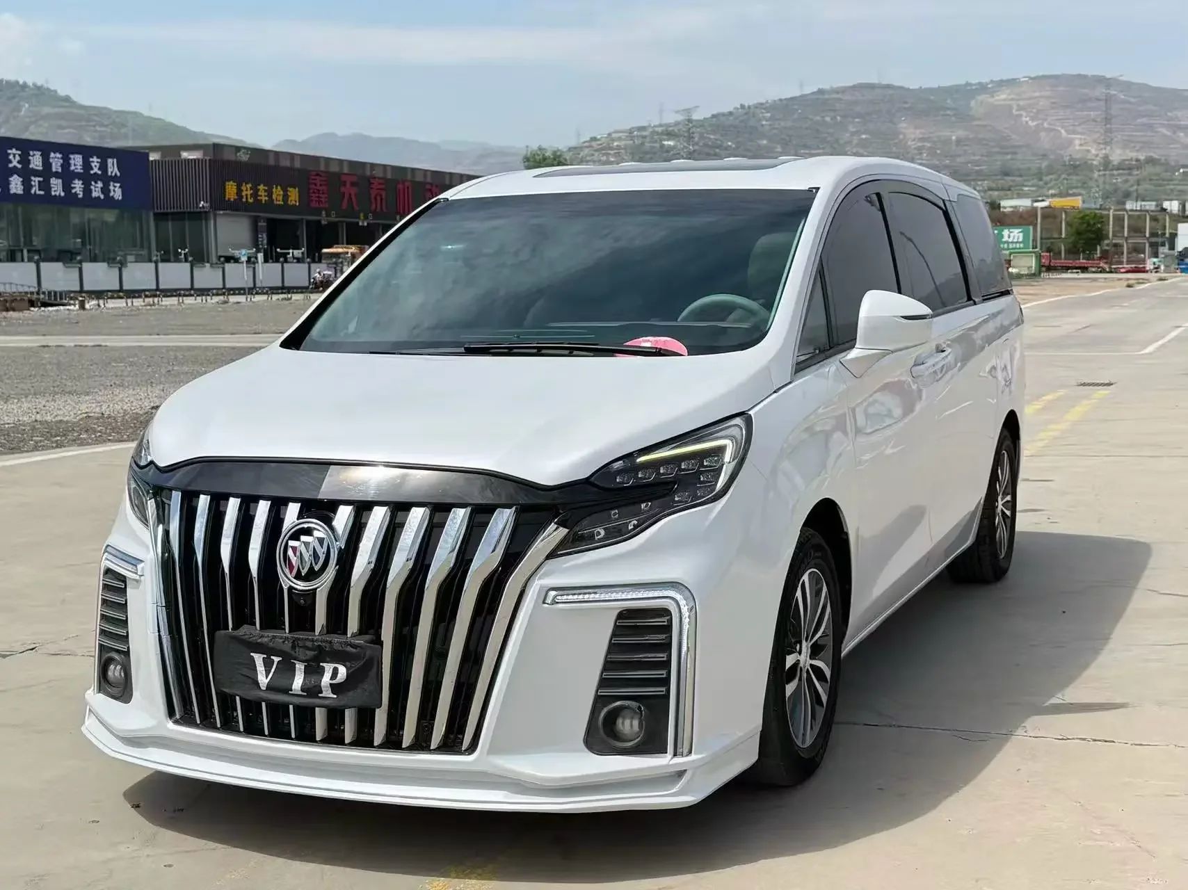 Buick GL8
