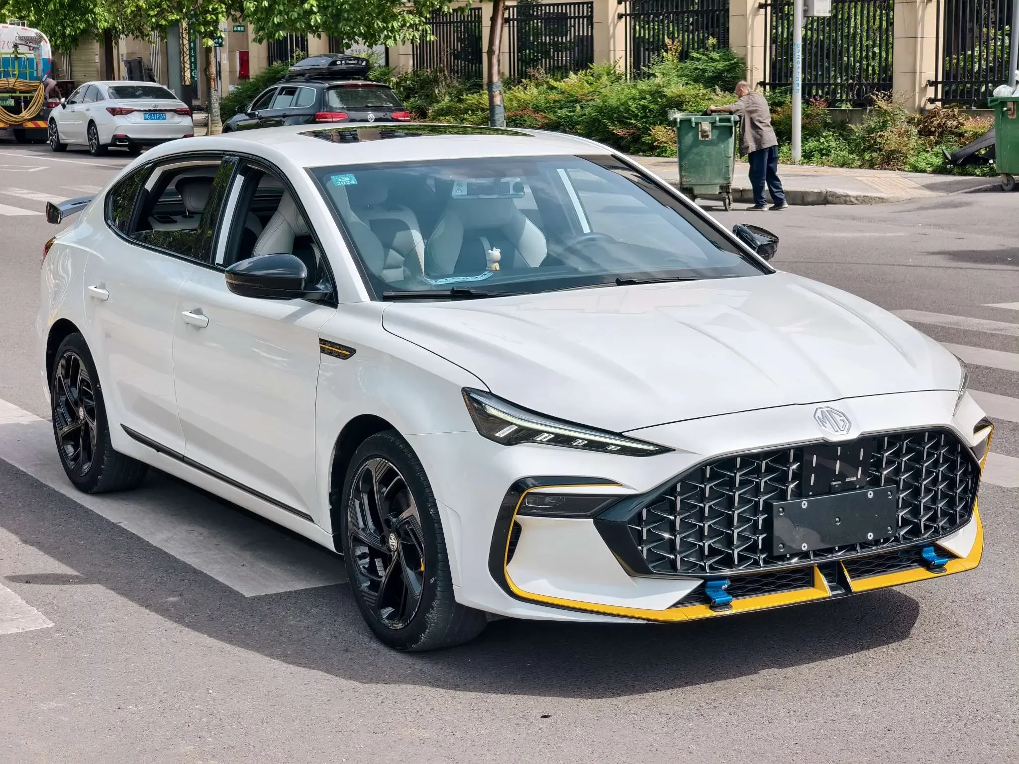 MG 6