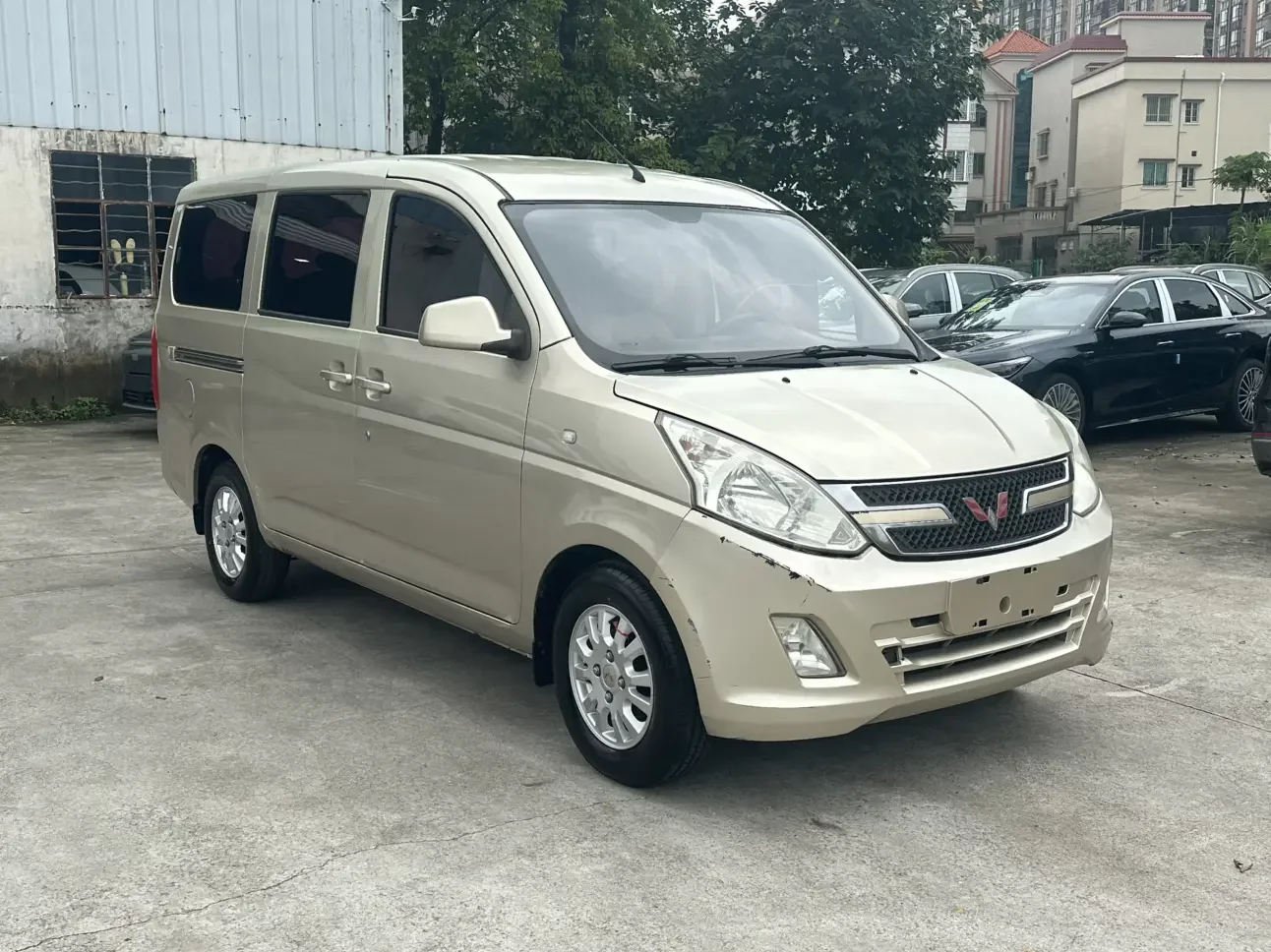 Wuling Rongguang V