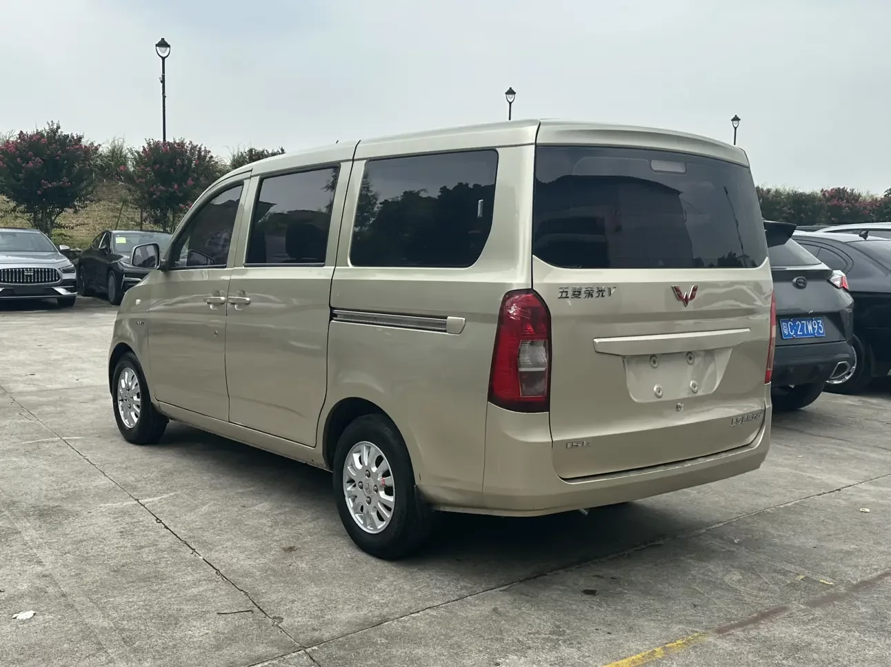 Wuling Rongguang V
