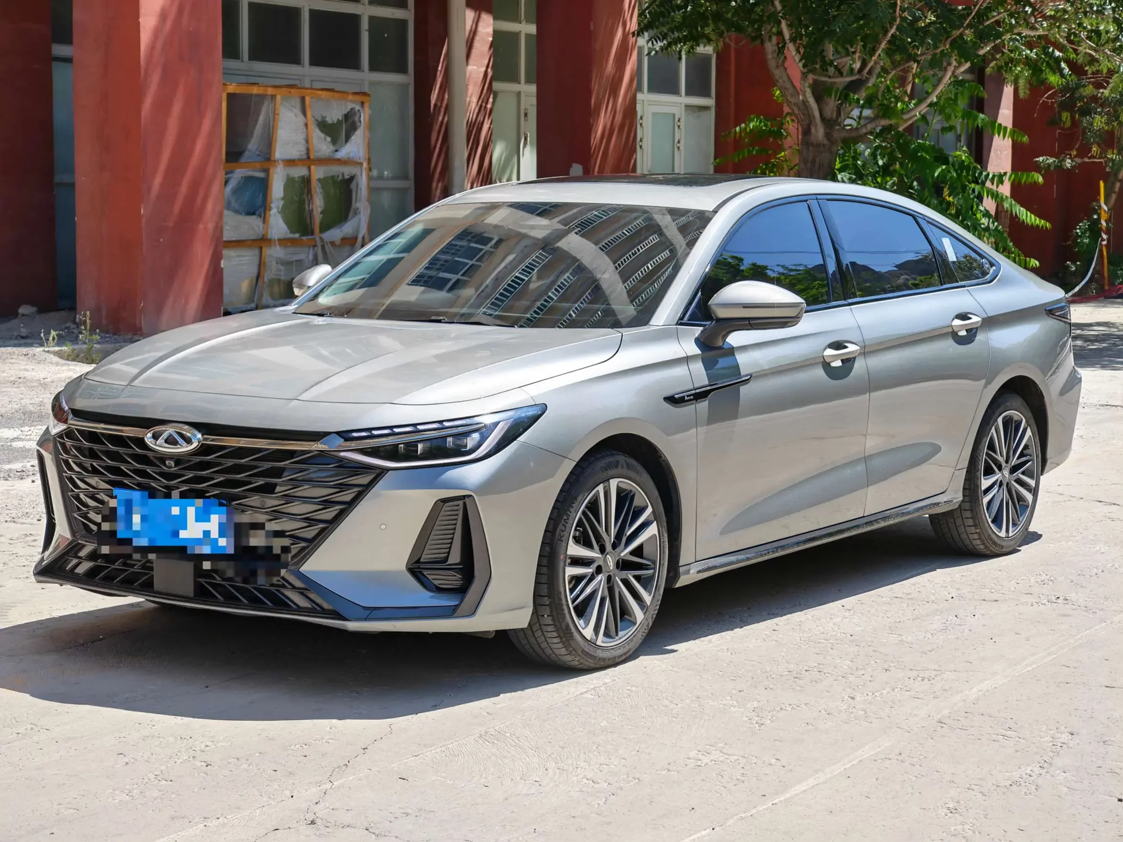 Chery Arrizo 8