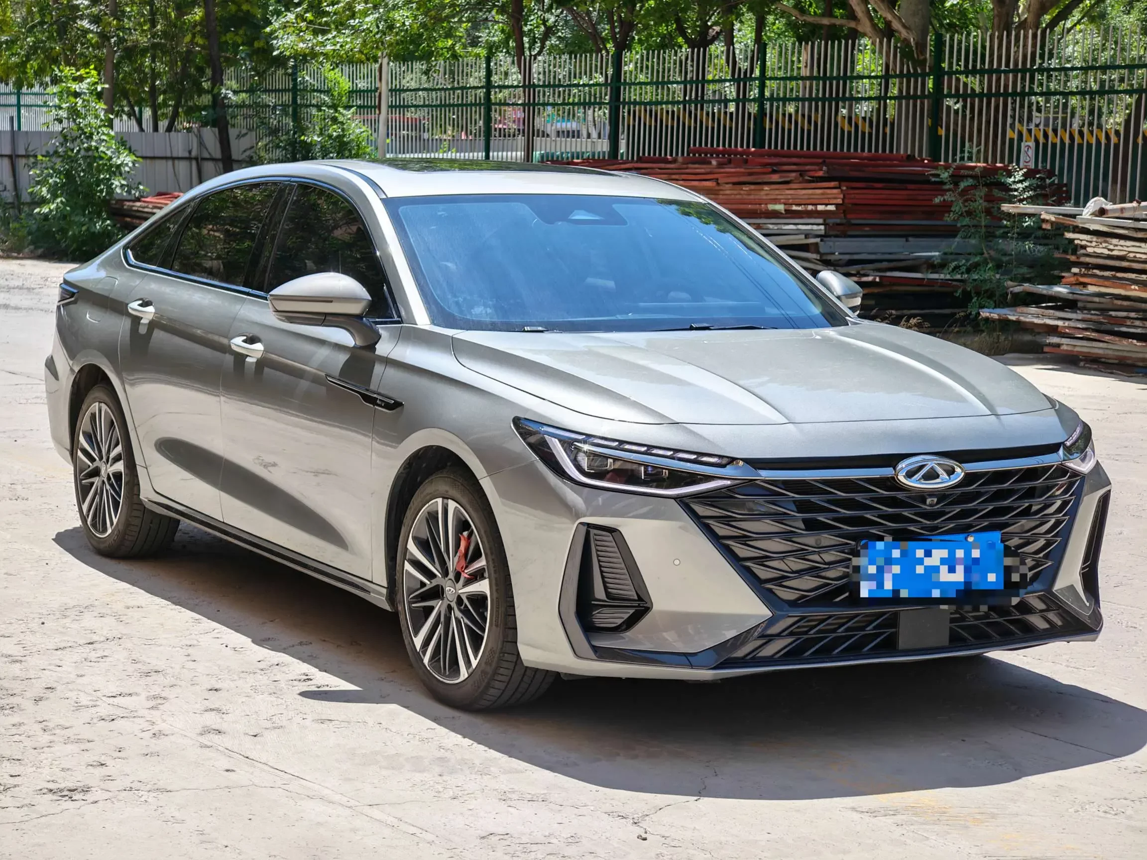 Chery Arrizo 8
