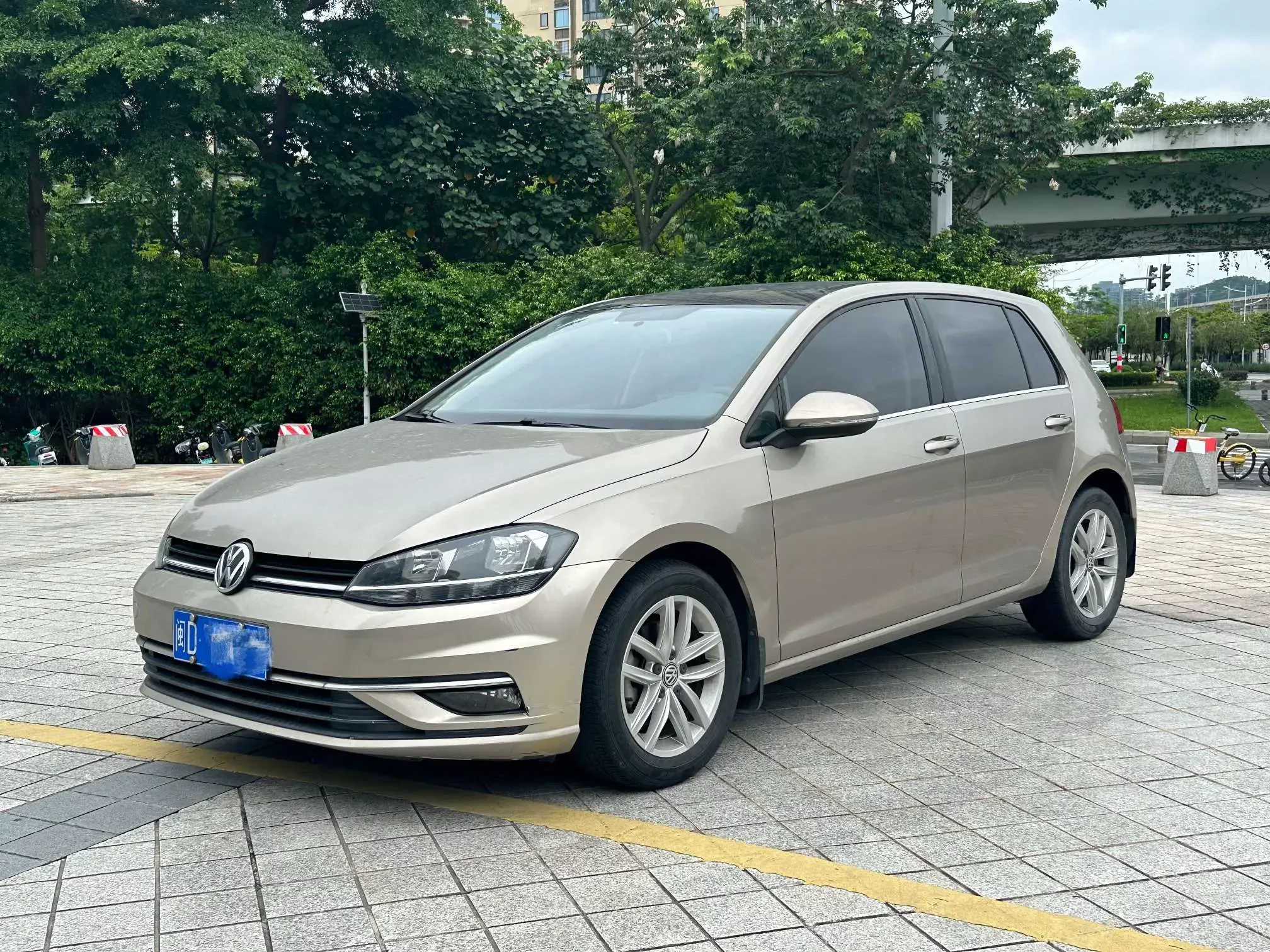 Volkswagen golf