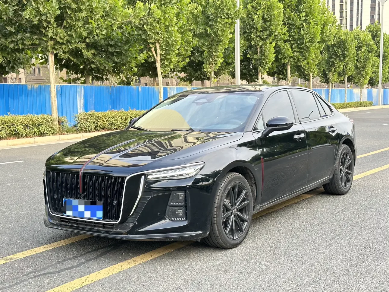Hongqi H5  из Китая
