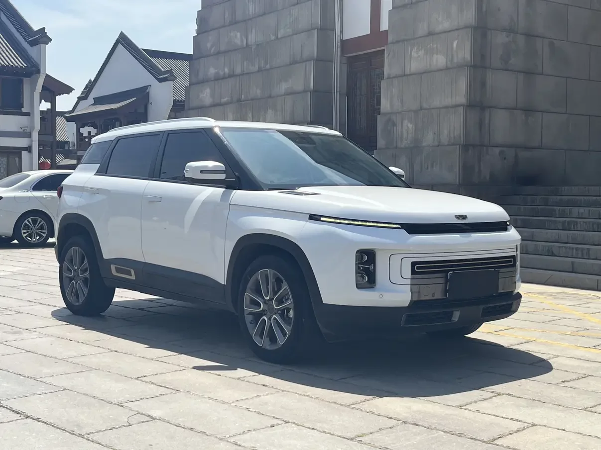 Geely ICON