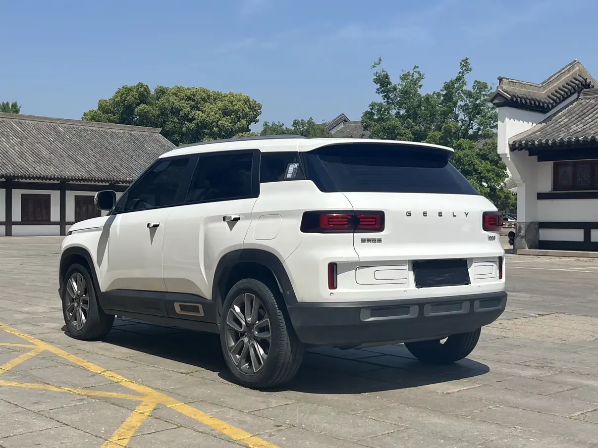 Geely ICON