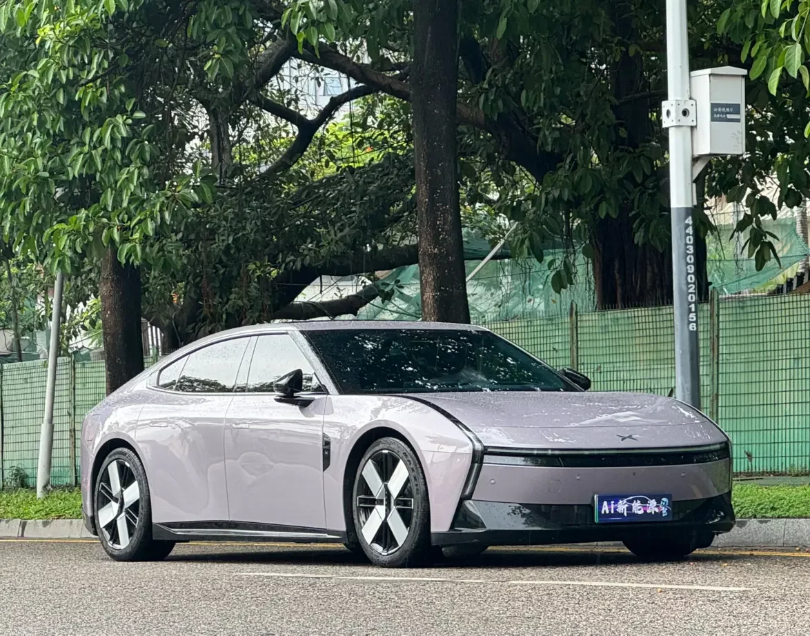 Xpeng P7