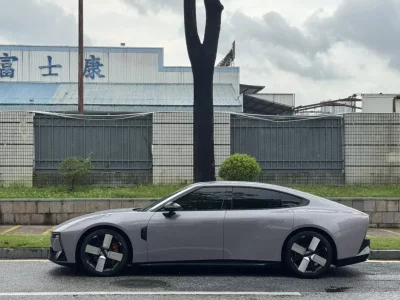 Xpeng P7