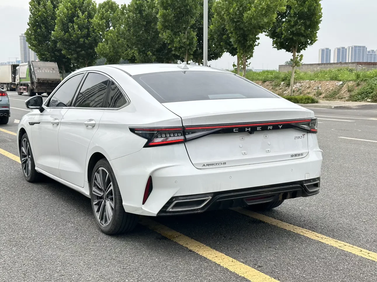 Chery Arrizo 8