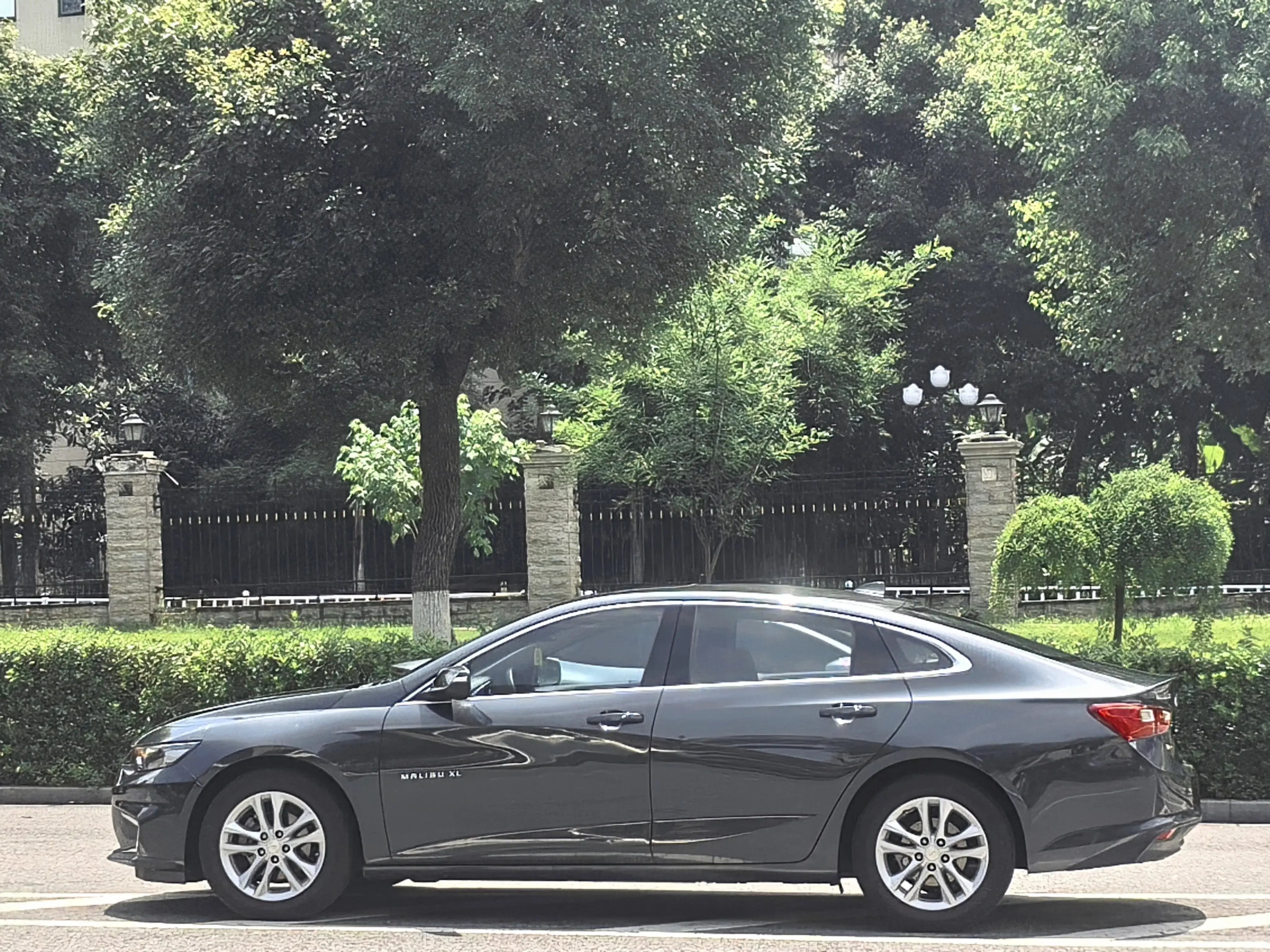 Chevrolet Malibu XL