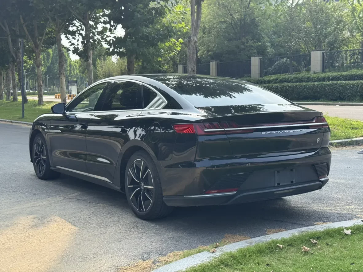 BYD Han EV