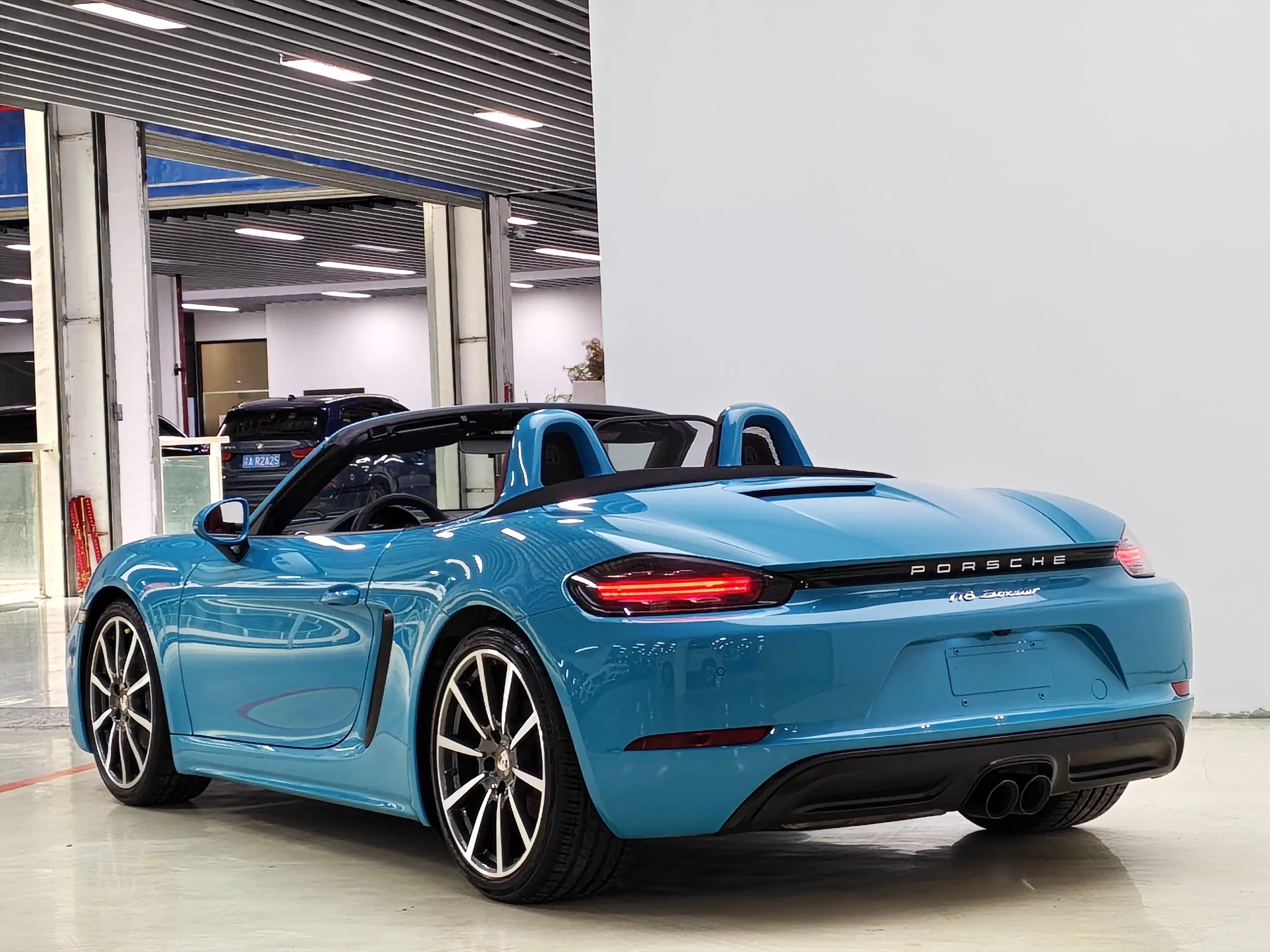 Porsche 718