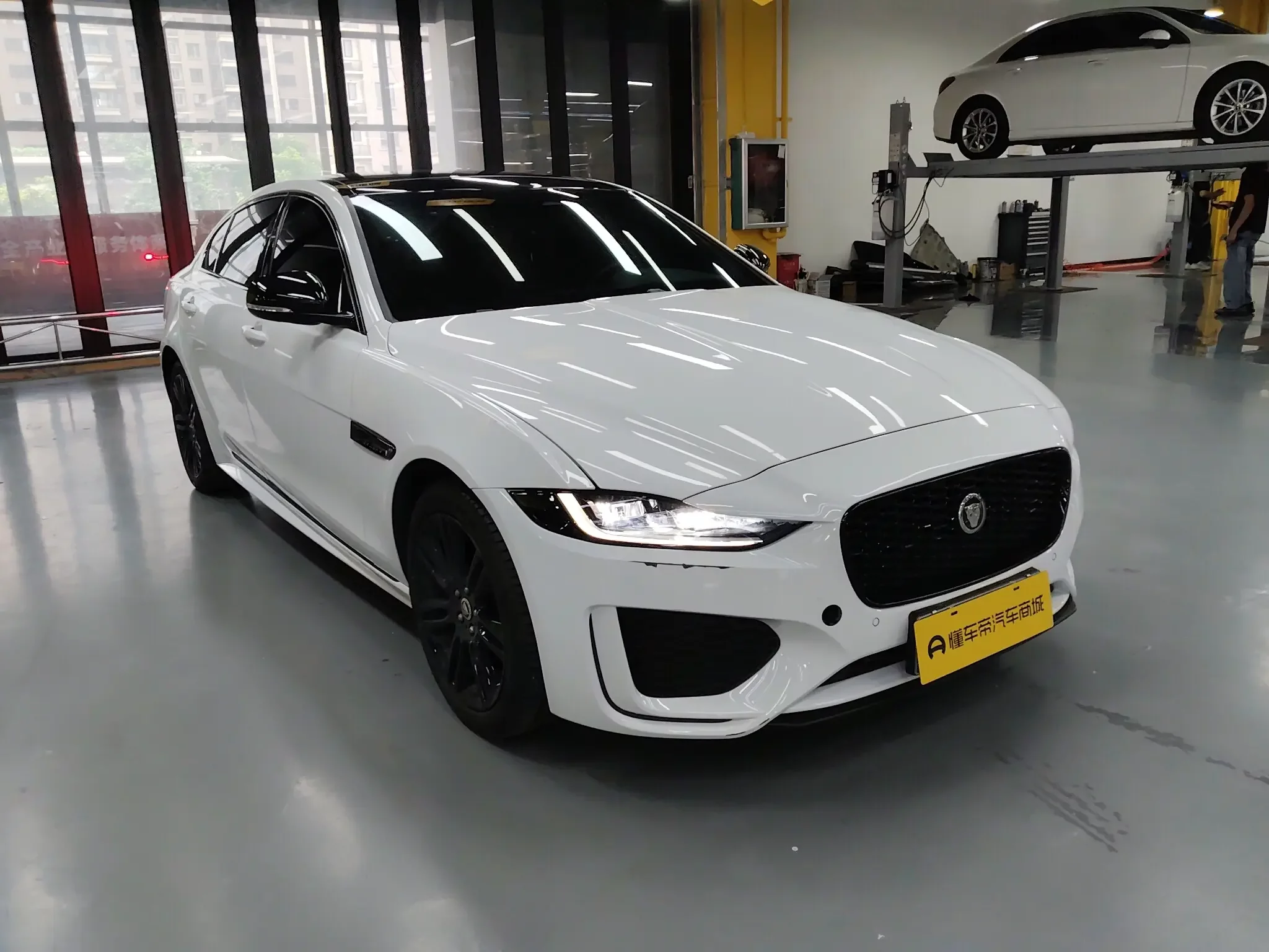 Jaguar XEL