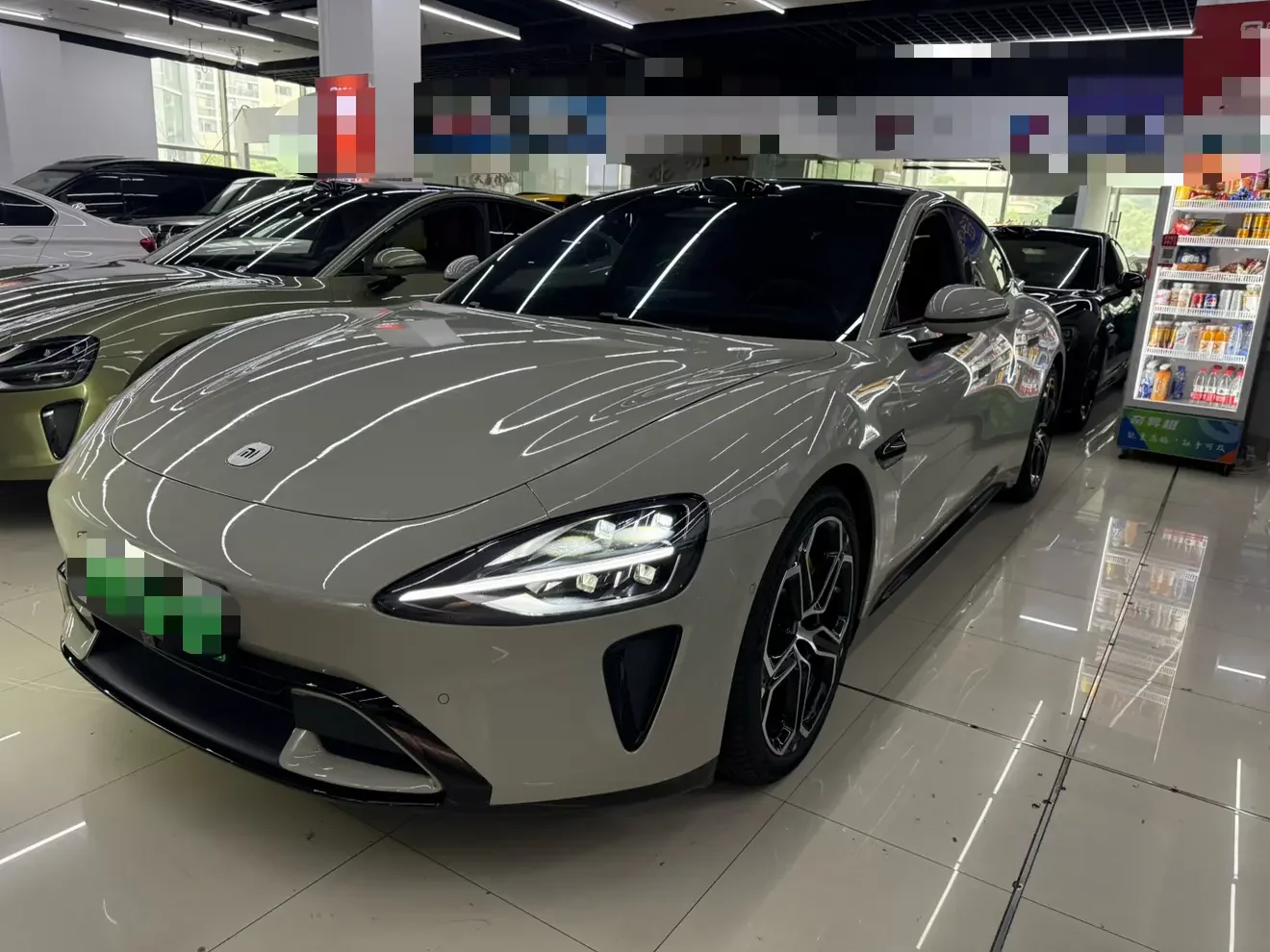 Xiaomi car Xiaomi SU7  из Китая