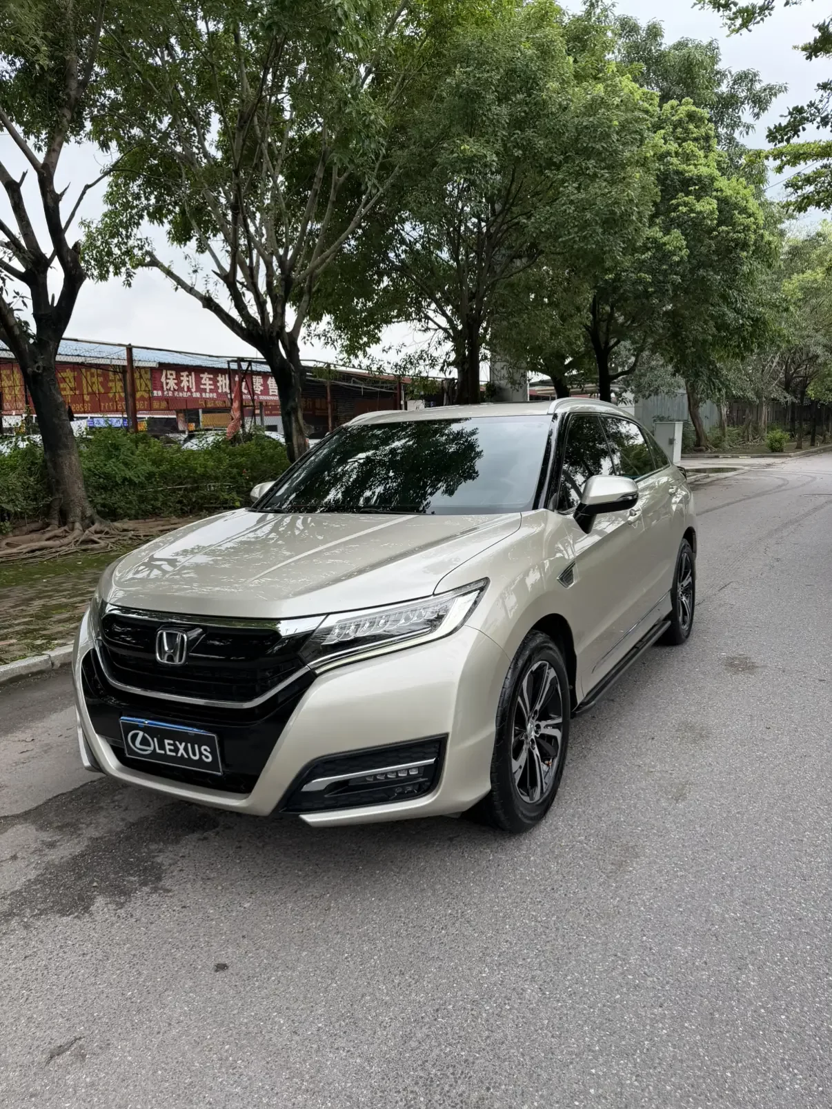Honda UR-V
