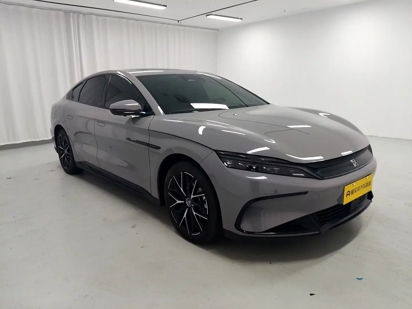 BYD Han EV