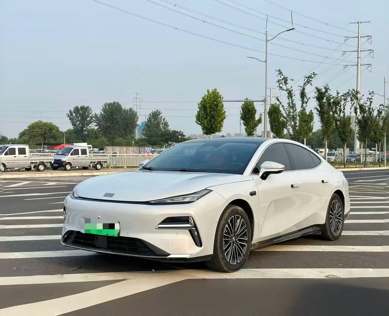 Geely Galaxy Star 8 PHEV