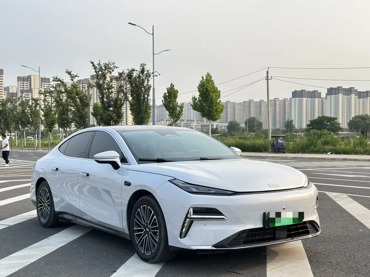 Geely Galaxy Star 8 PHEV