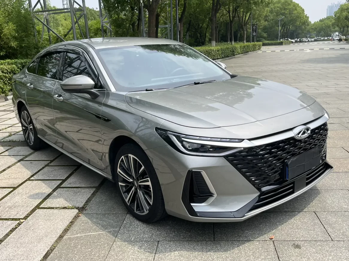 Chery Arrizo 8