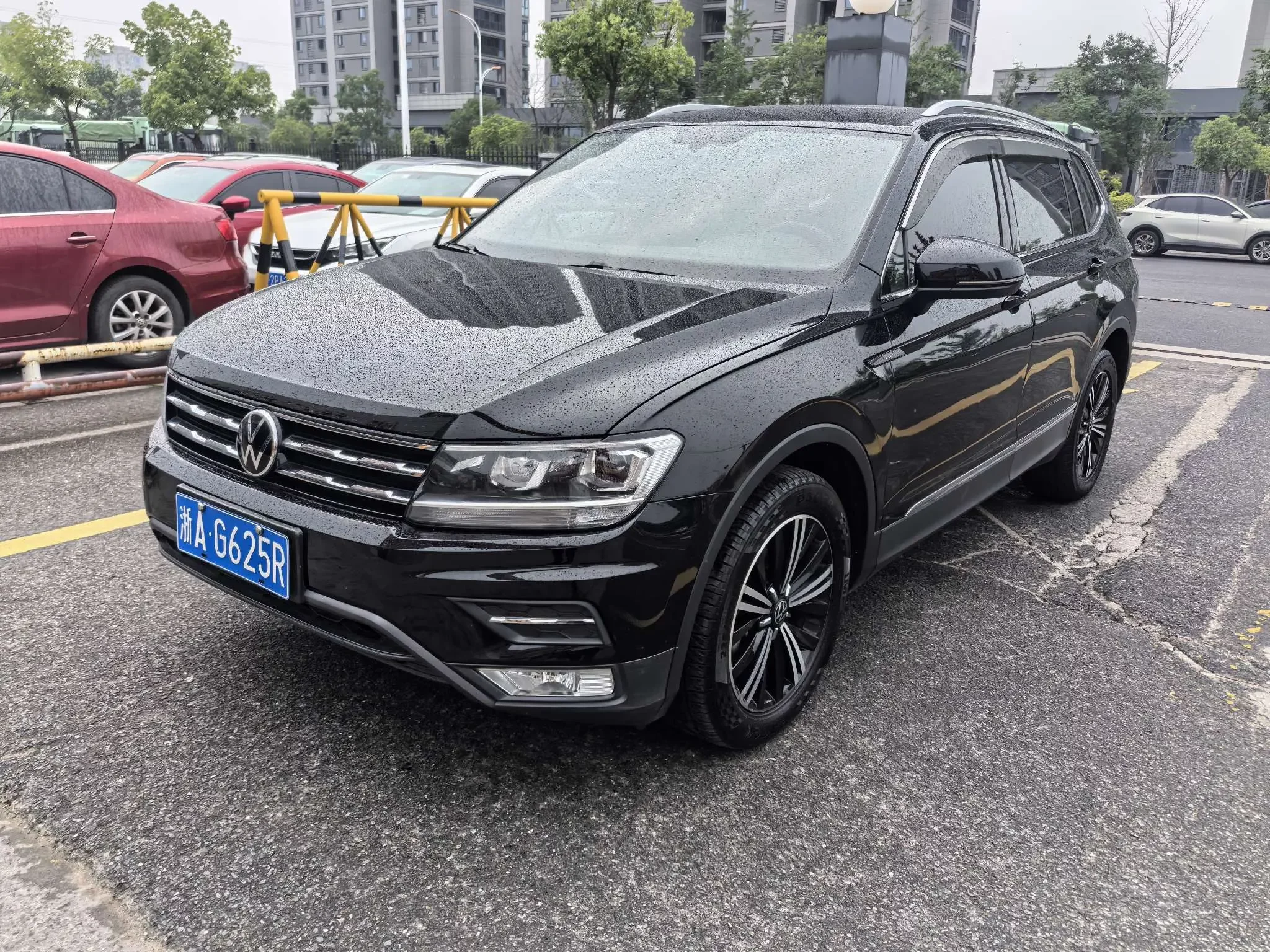 Volkswagen Tiguan L