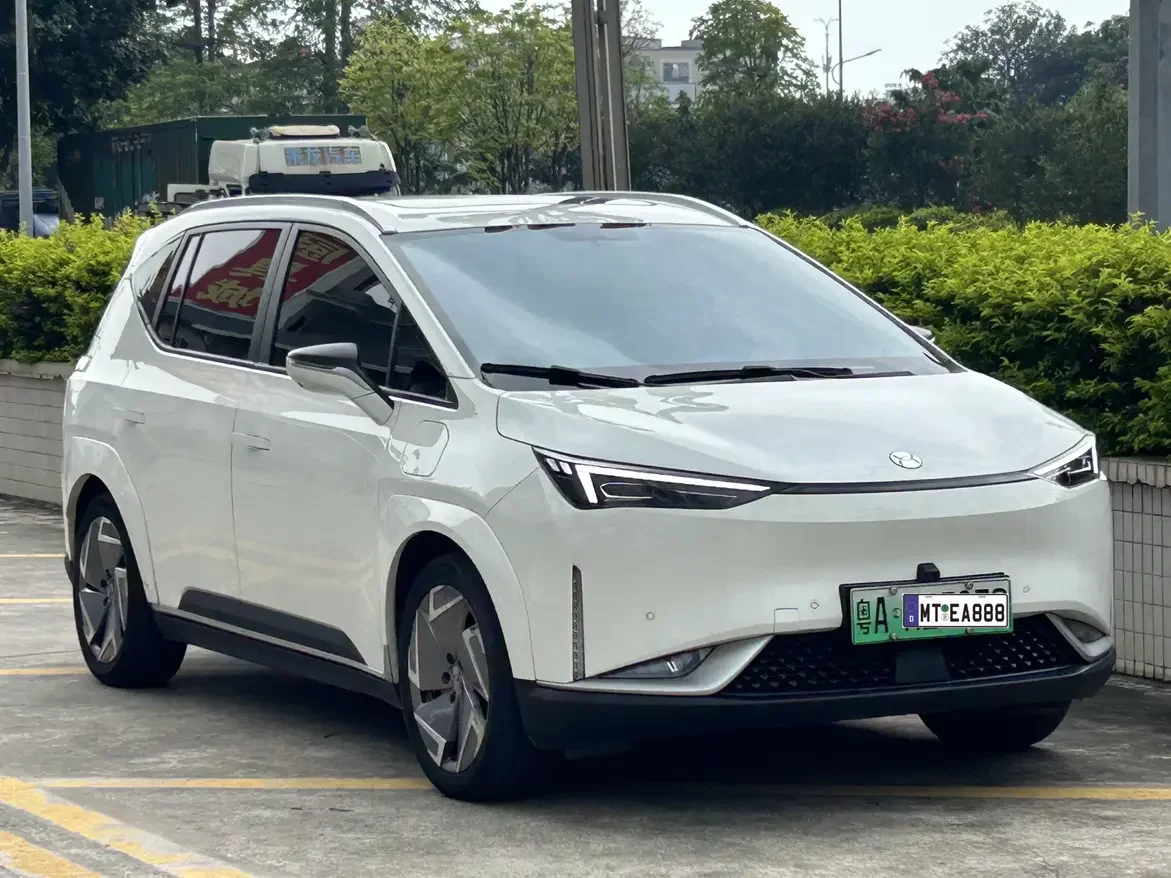 HYCAN Hechuang Z03  из Китая