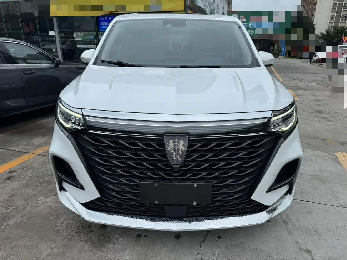 Roewe iMAX8